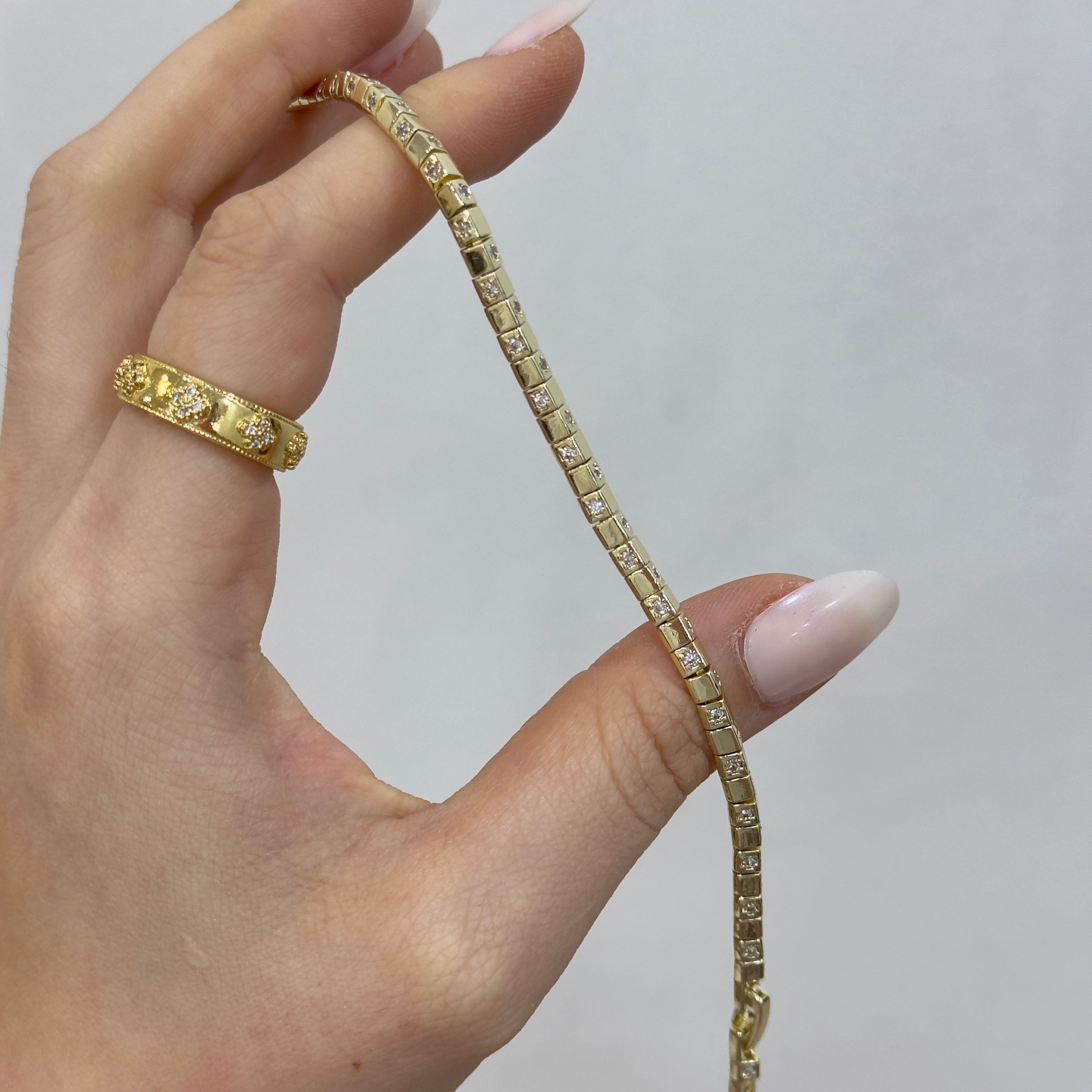 Premium İthal Minimal Juna Bileklik