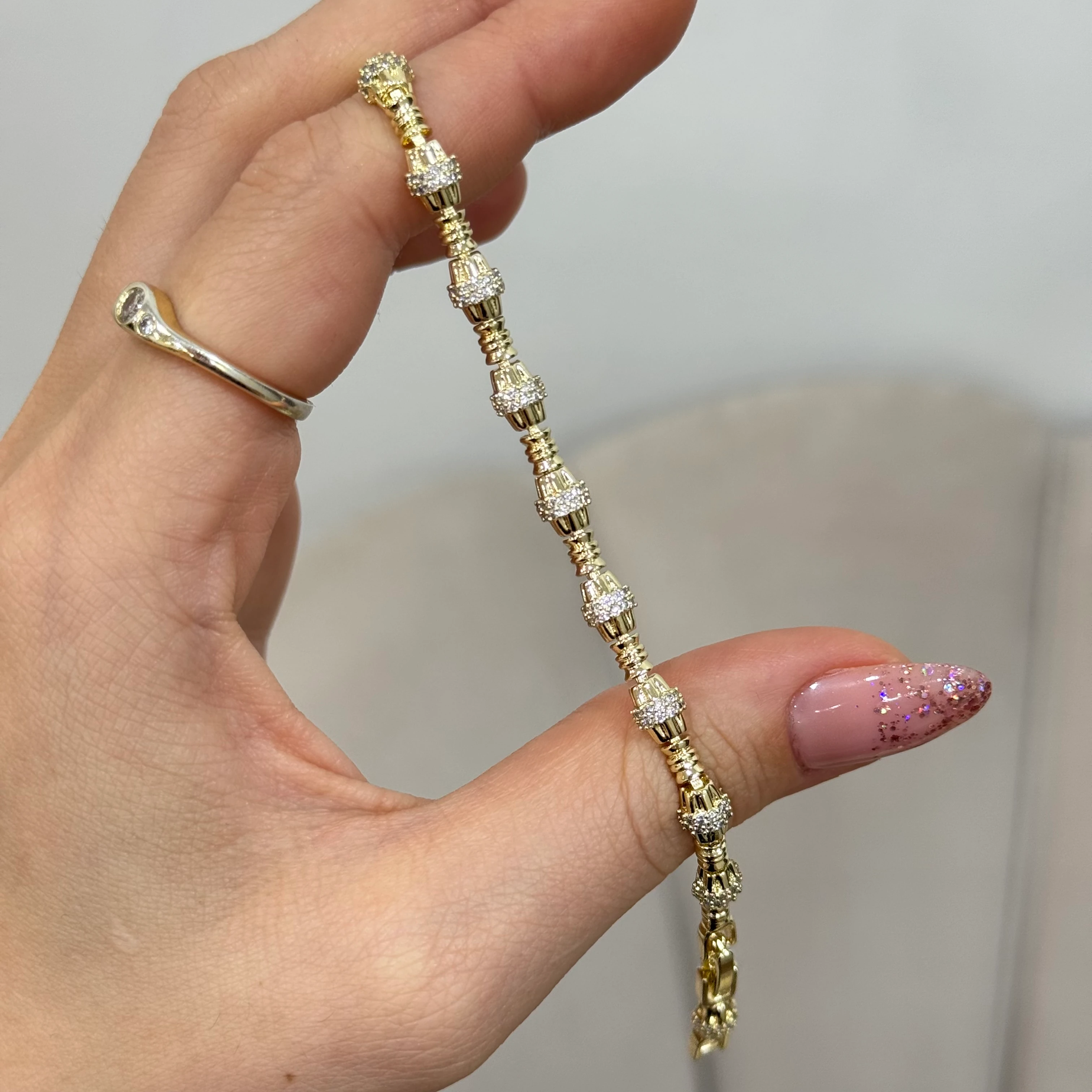 Premium İthal Aurelia Bileklik