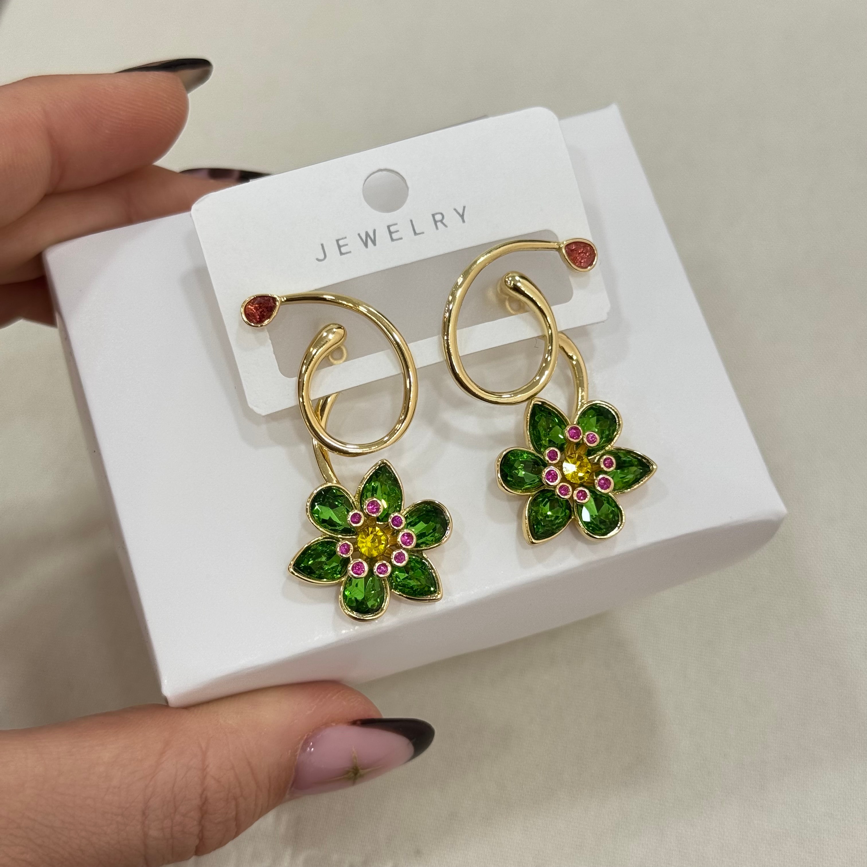 Premium Flower Aesthetic Küpe