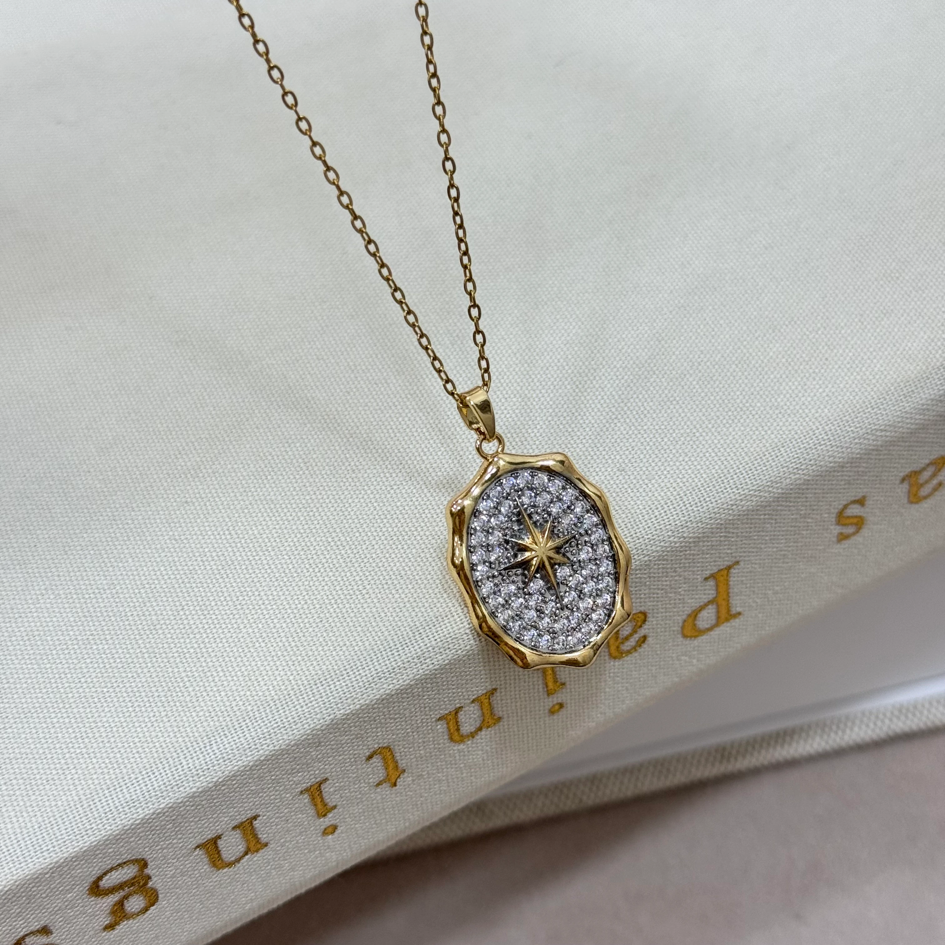 Çelik Kutup Yıldızı Çift Renk Kolye