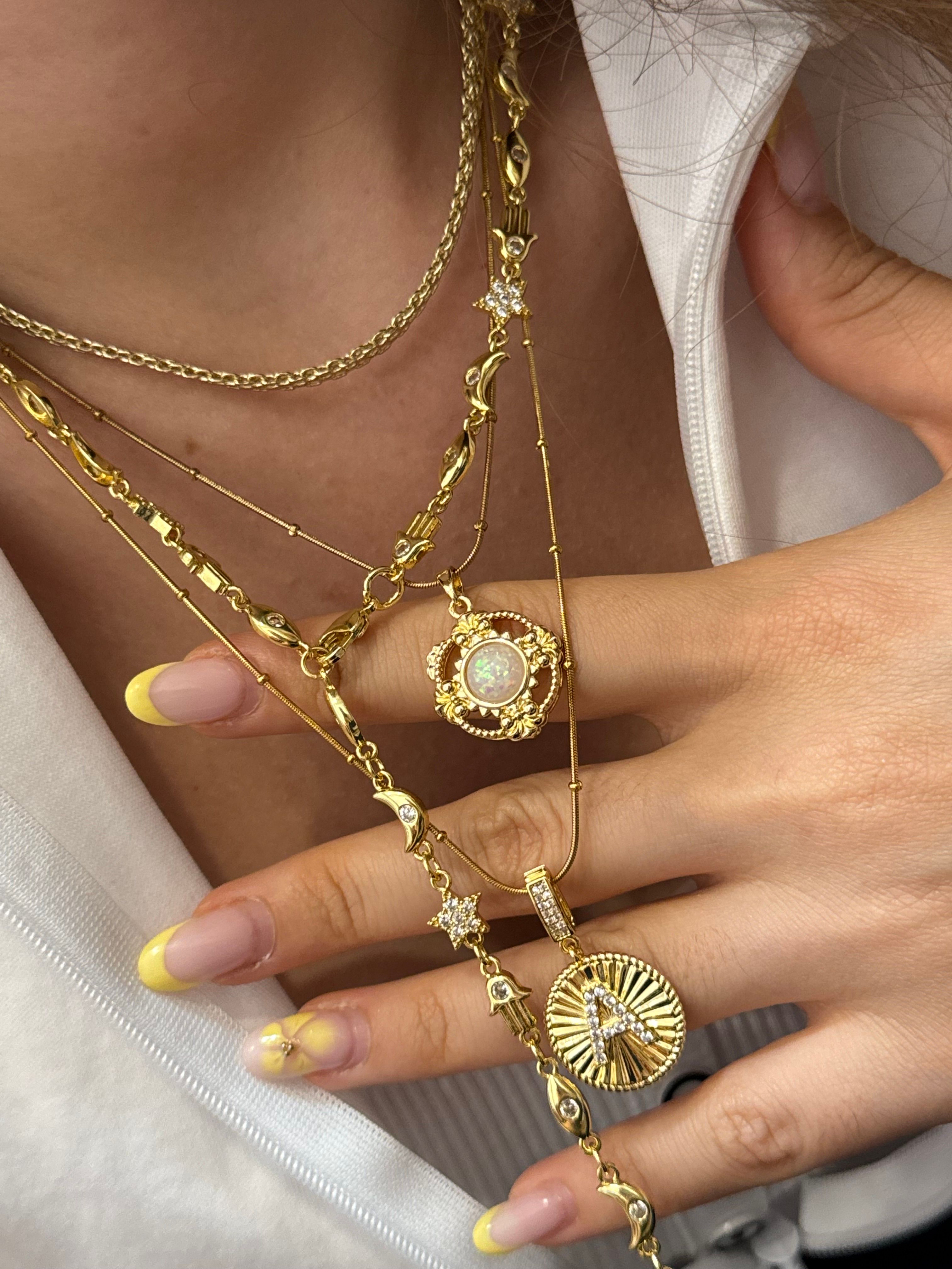 Çelik Zincir Vintage Opal Figür Kolye