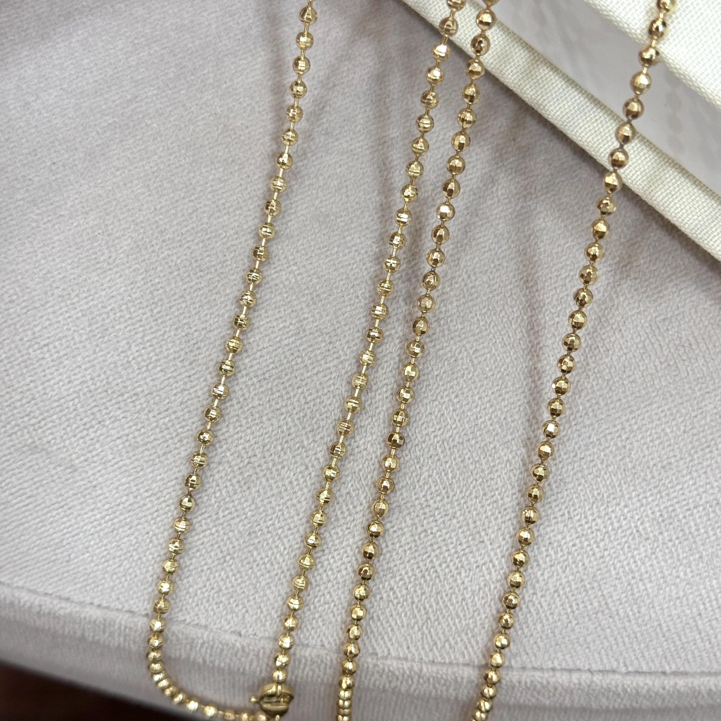 Xuping Su Serisi Mini Dorika Kolye