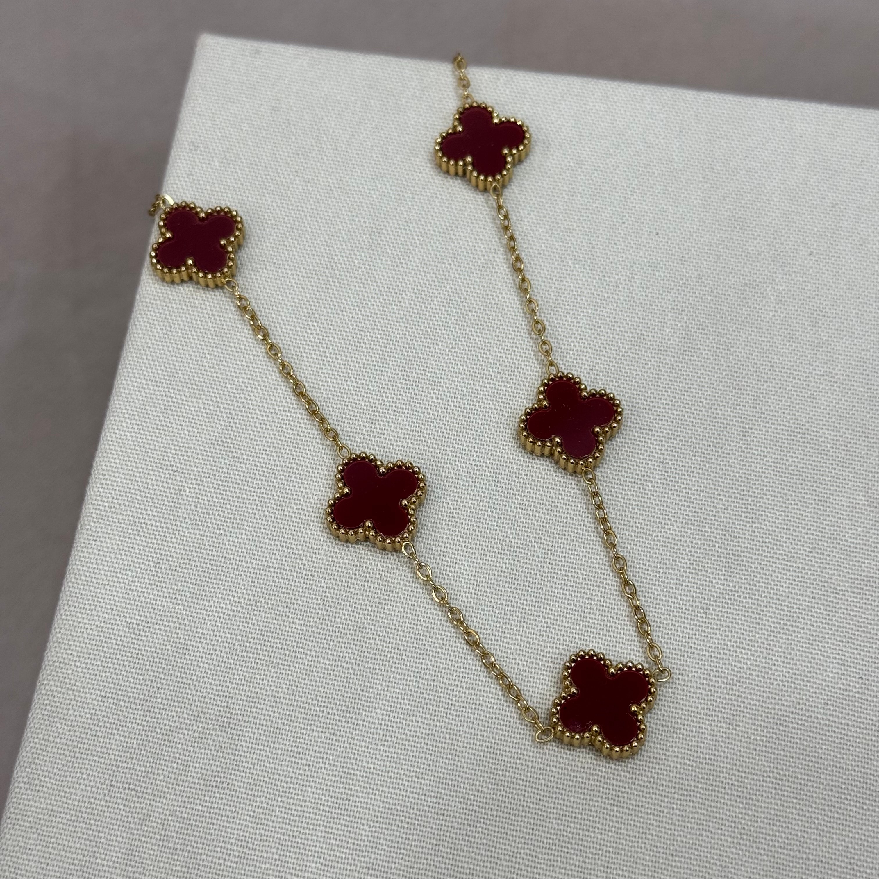 Çelik Bordo Yonca Kolye