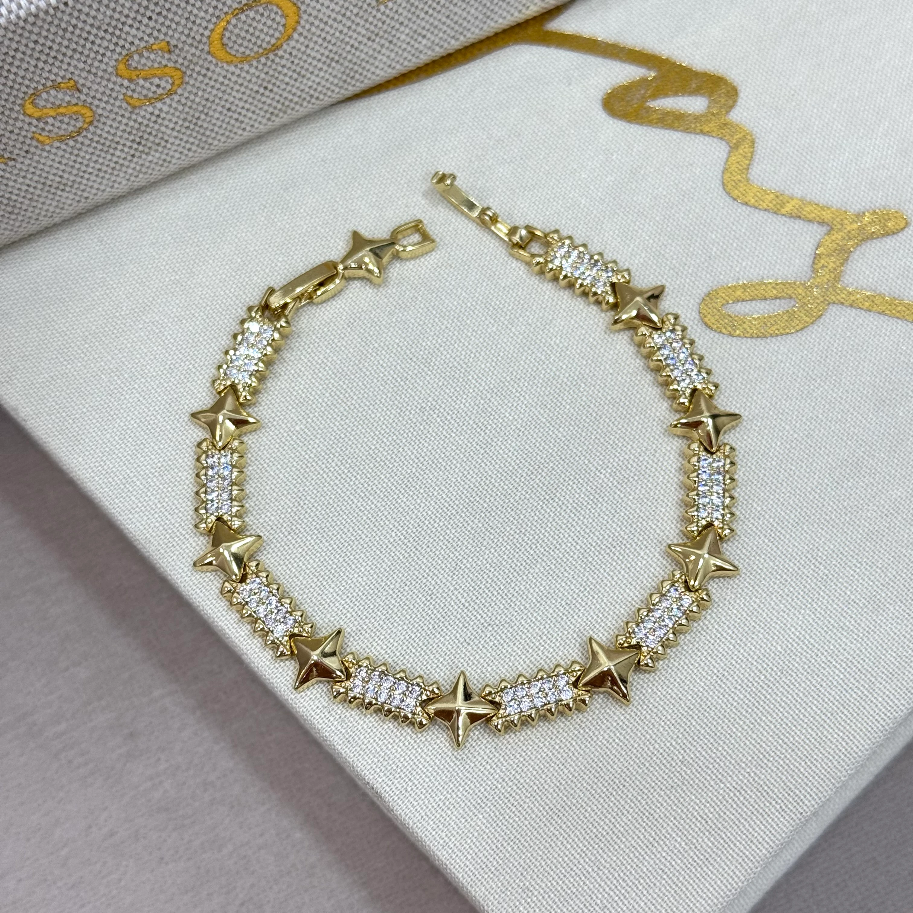 Xuping Su Serisi Kutup Yıldızı Bileklik