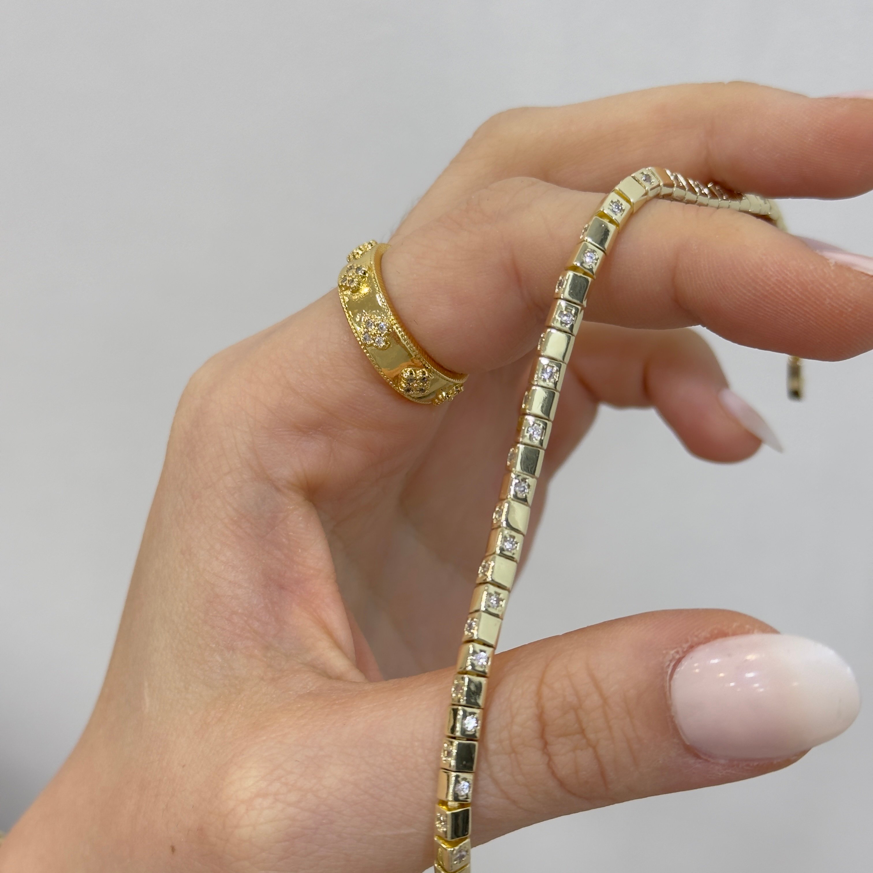 Premium İthal Minimal Juna Bileklik
