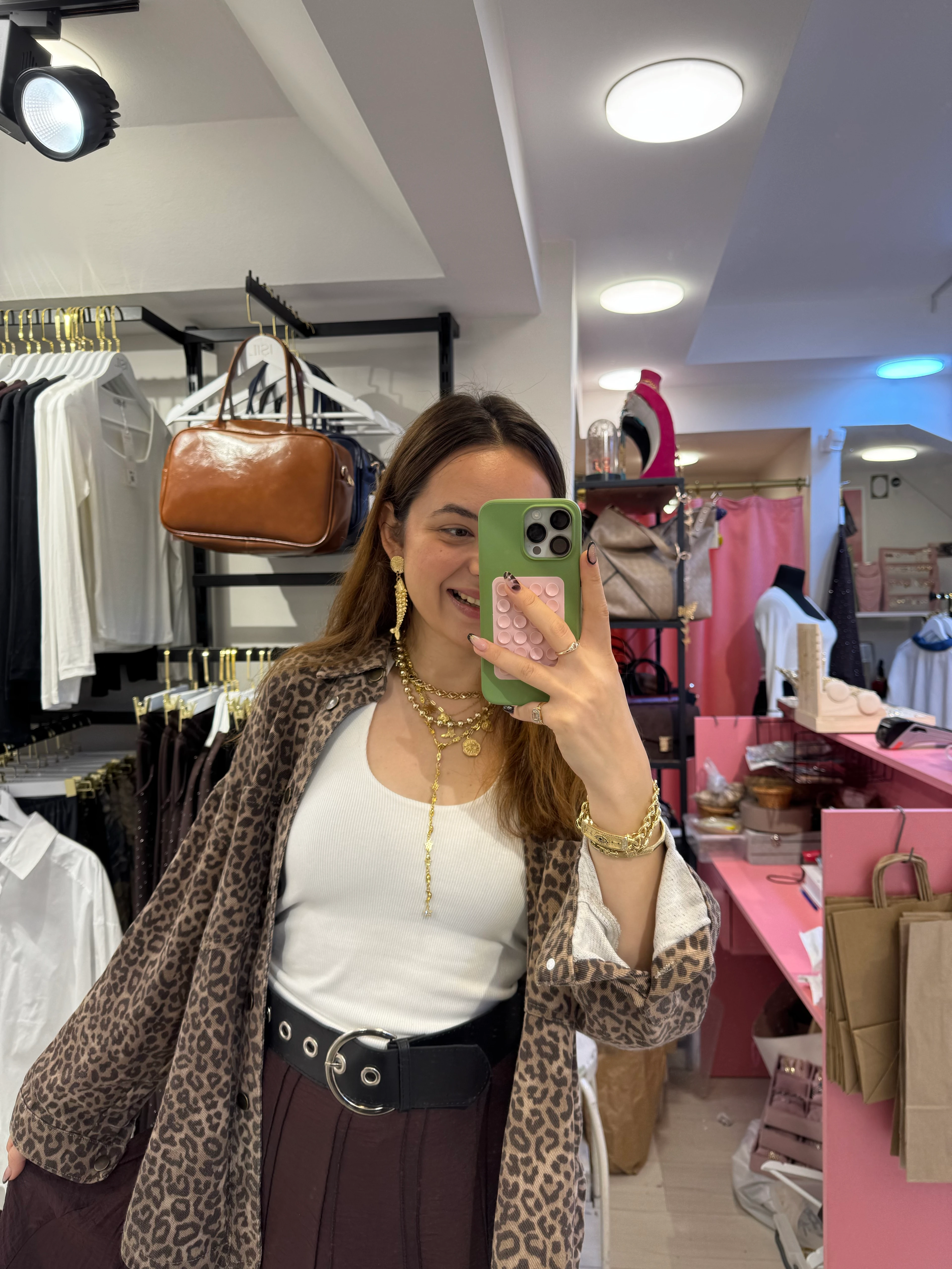 Atelier Altın Kaplama Balık Küpe