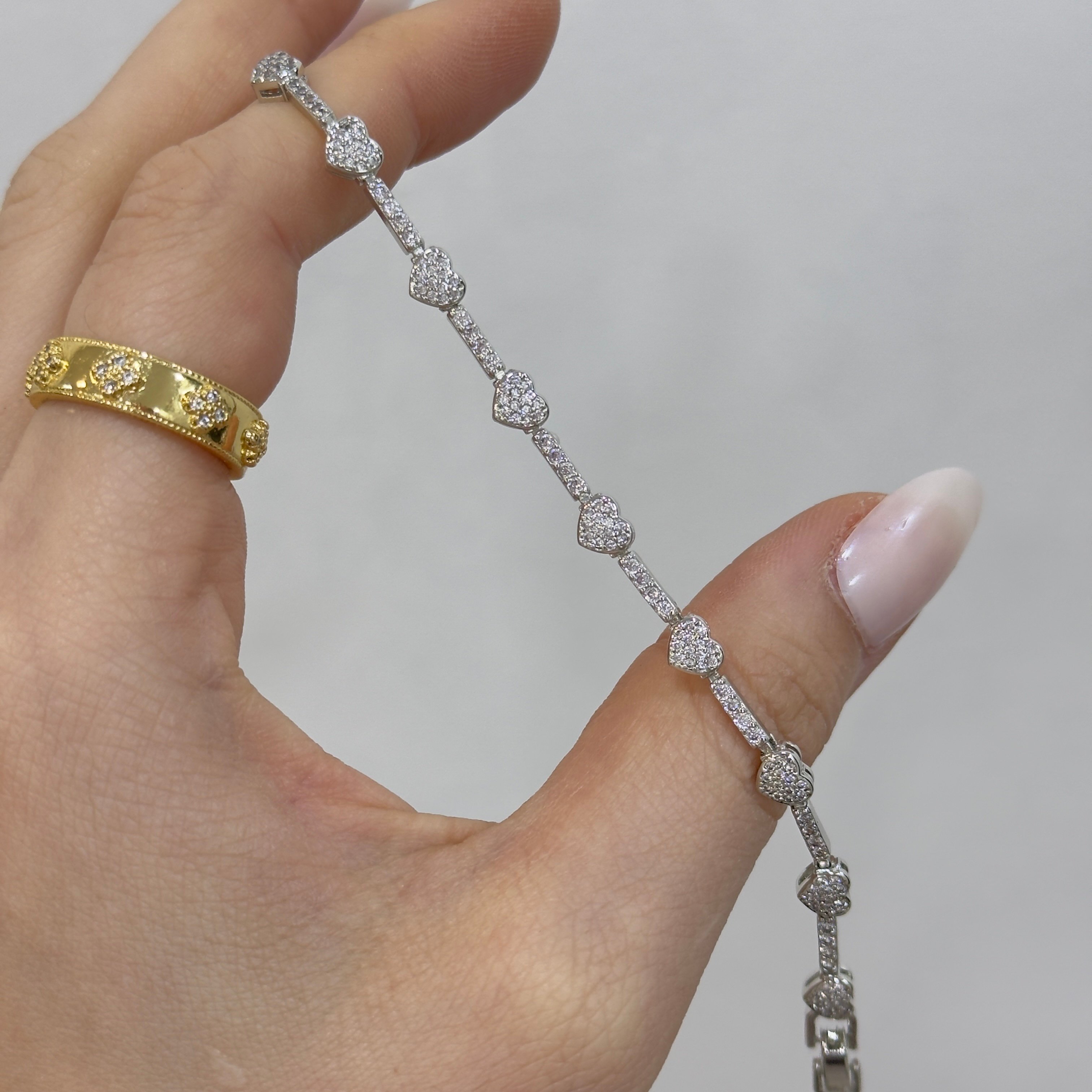 Premium Gümüş Kaplama Zirkon Taşlı Minimal Kalp Bileklik