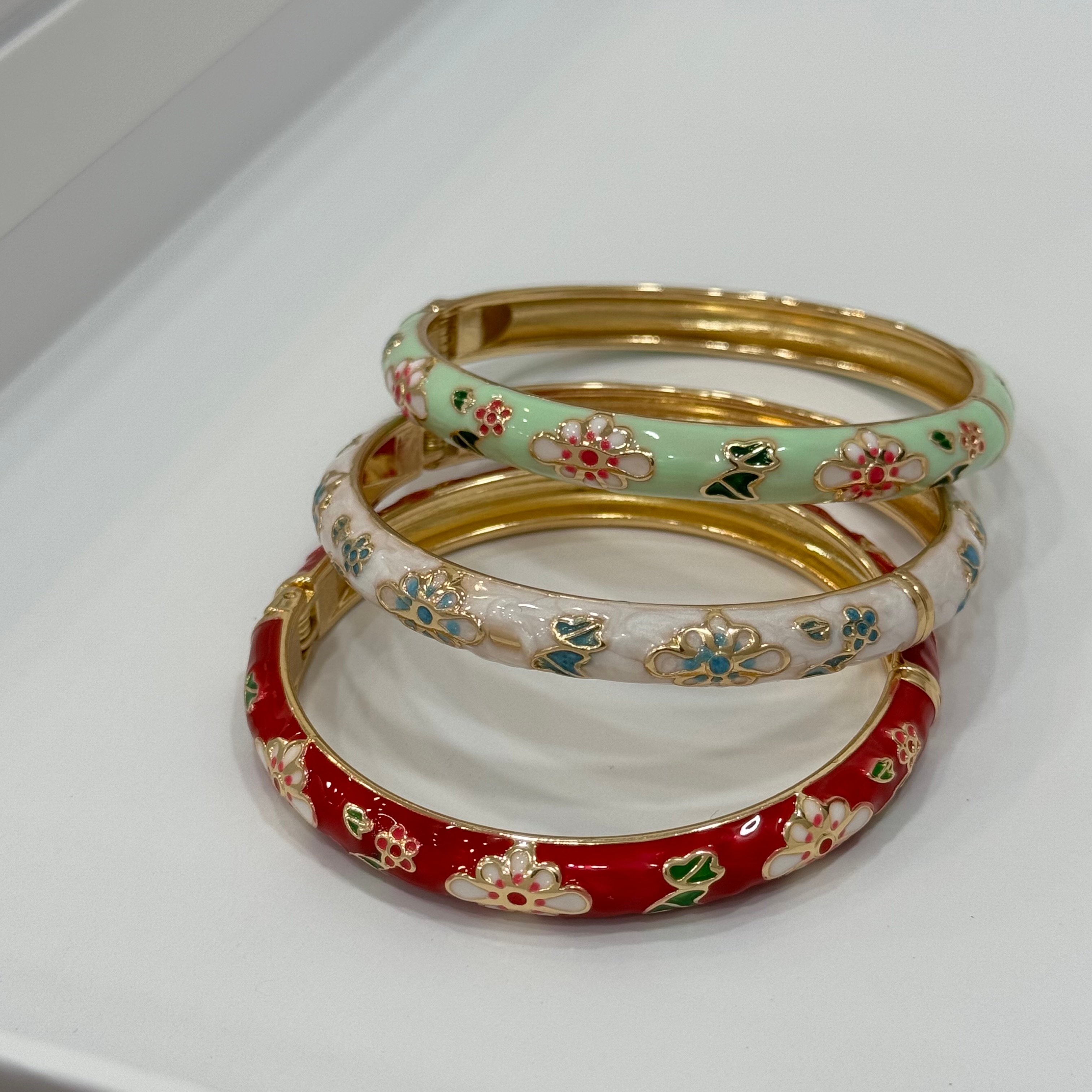 Premium İthal Flowers Mineli Kelepçe Bilezik