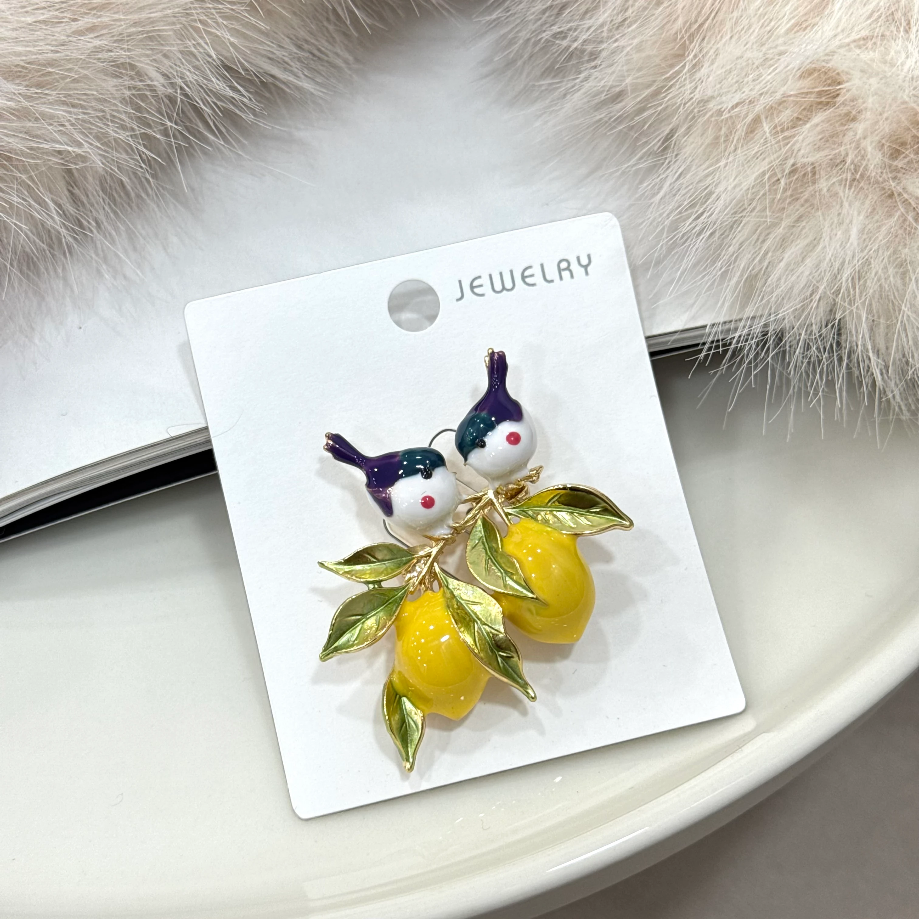 Kuşlar ve Limonlar Broş No:53