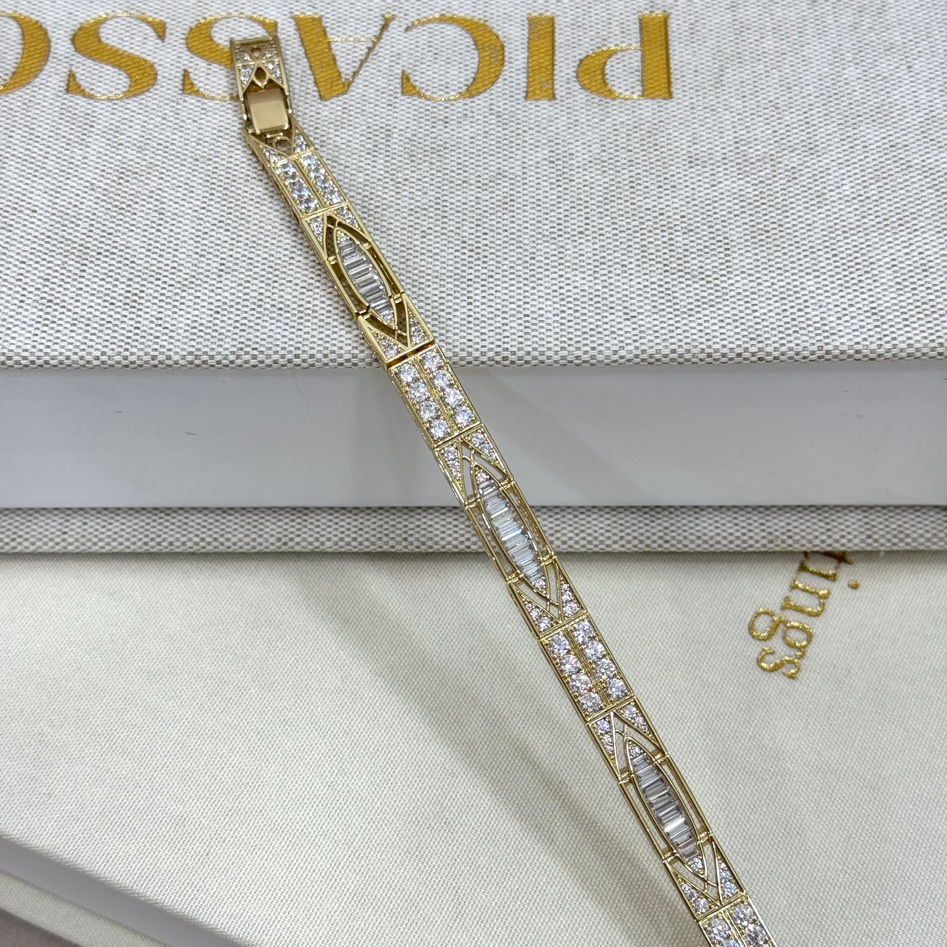 Xuping Su Serisi Baget Telkari Vintage Bileklik