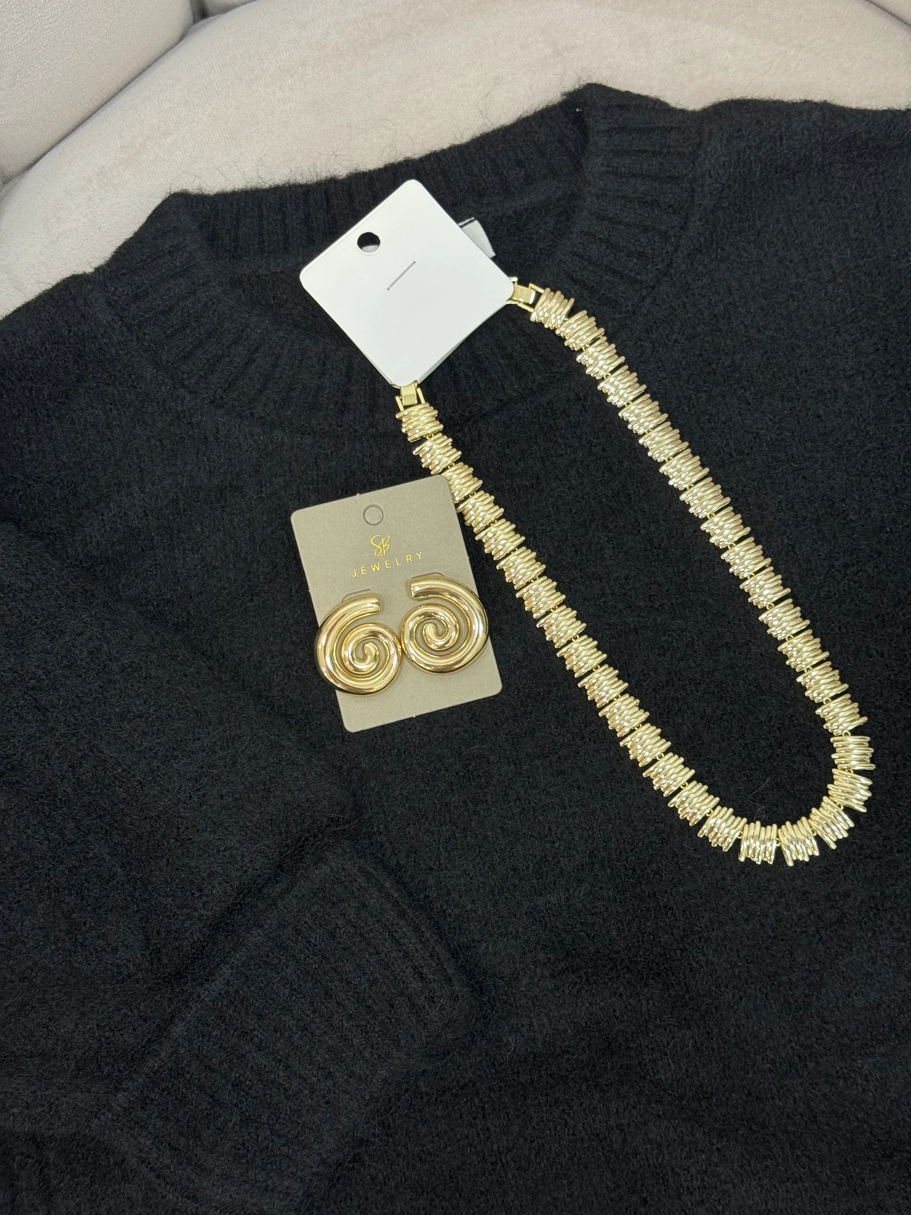 Soft Bloom Knit Black | Kısa Kollu Balon Kol Premium Triko