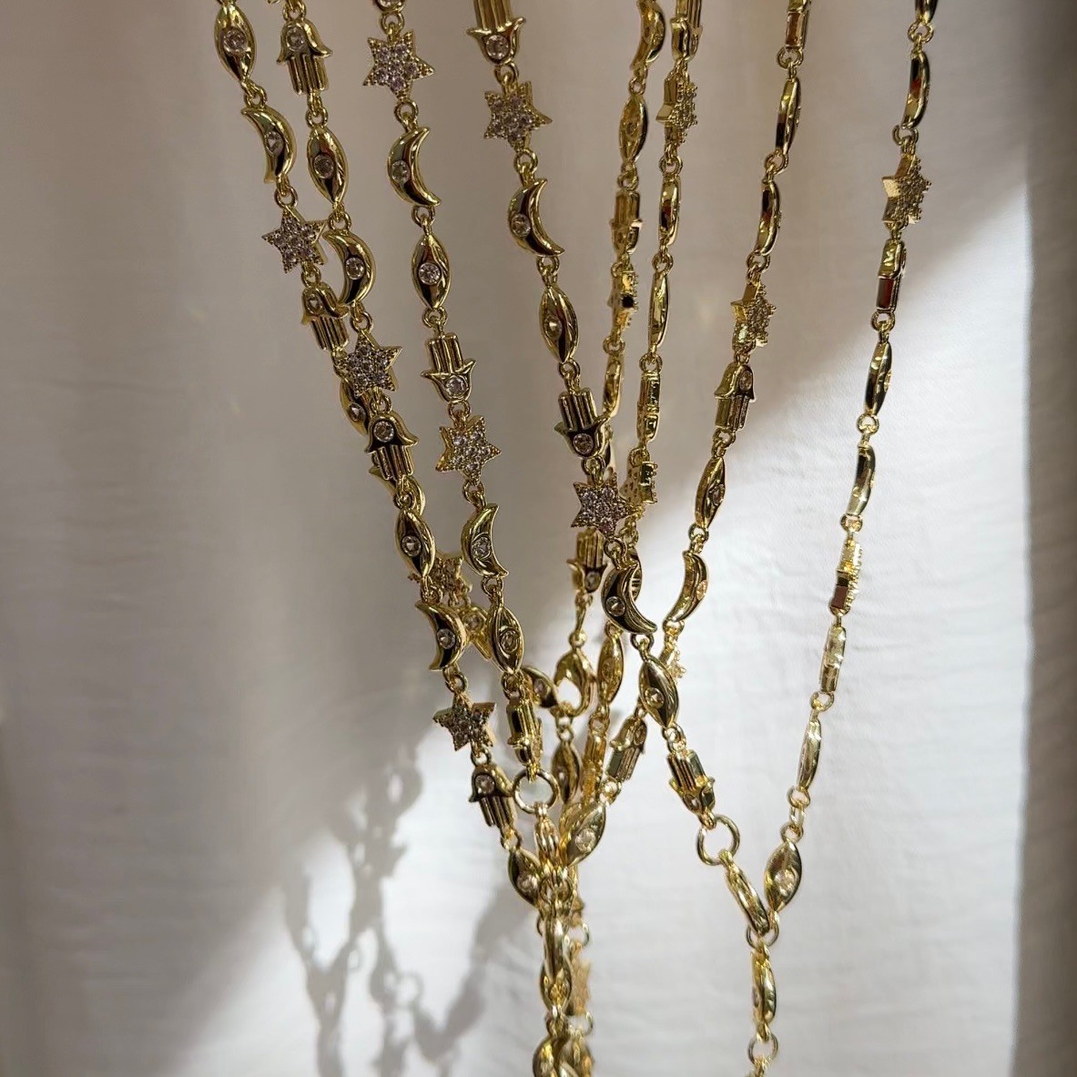 14k Premium Altın Kaplama Lucky Charm Y Kolye