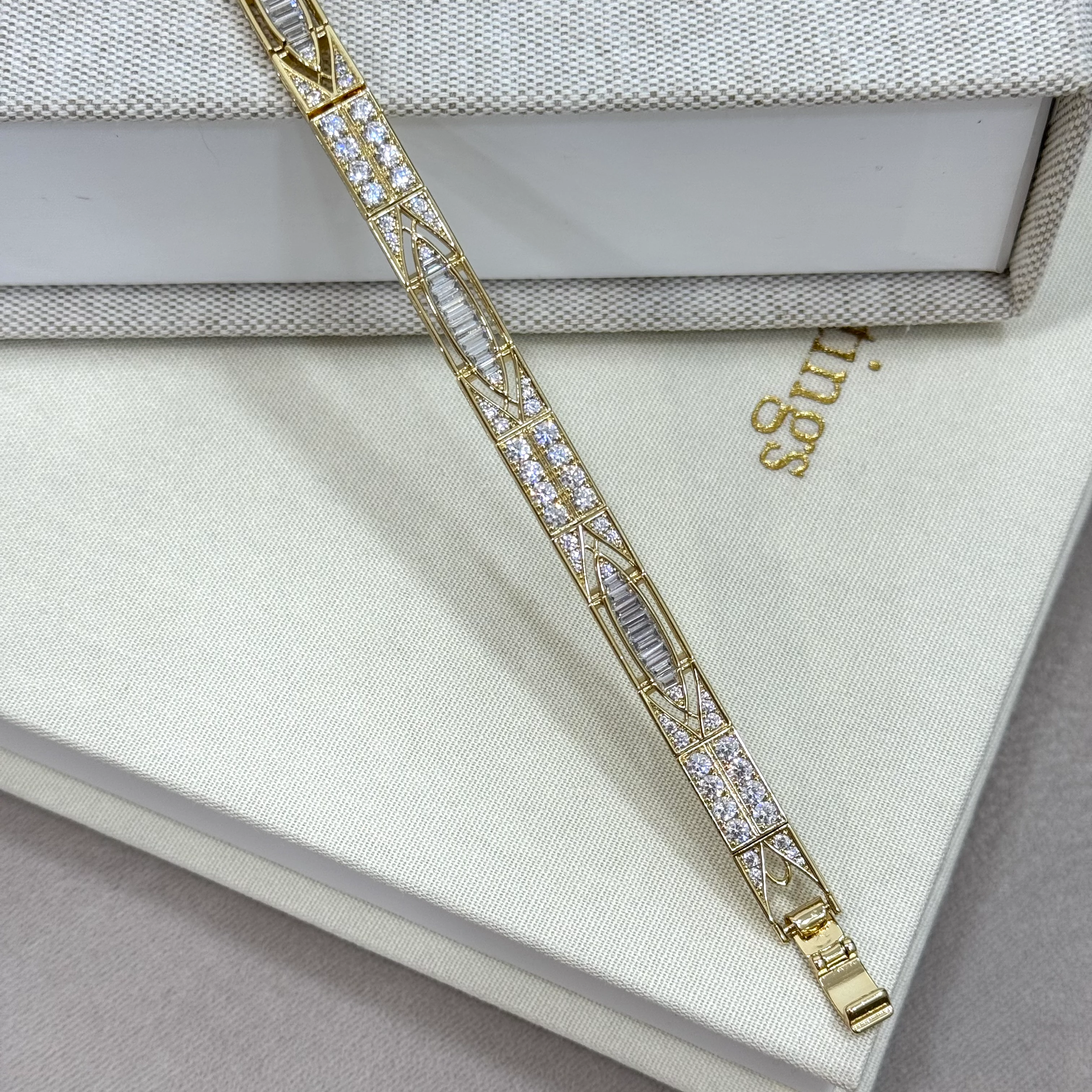 Xuping Su Serisi Baget Telkari Vintage Bileklik