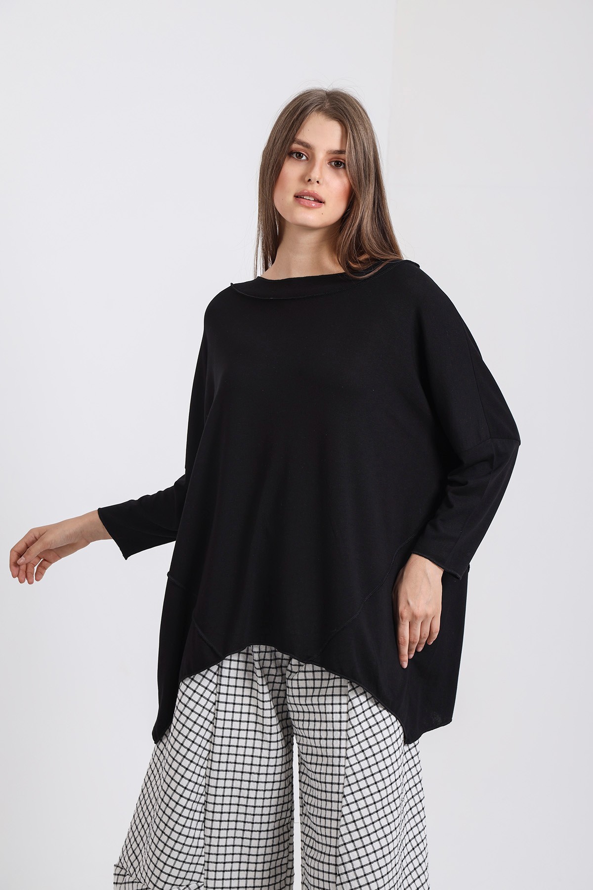 YAKA DETAYLI BASIC BLUZ