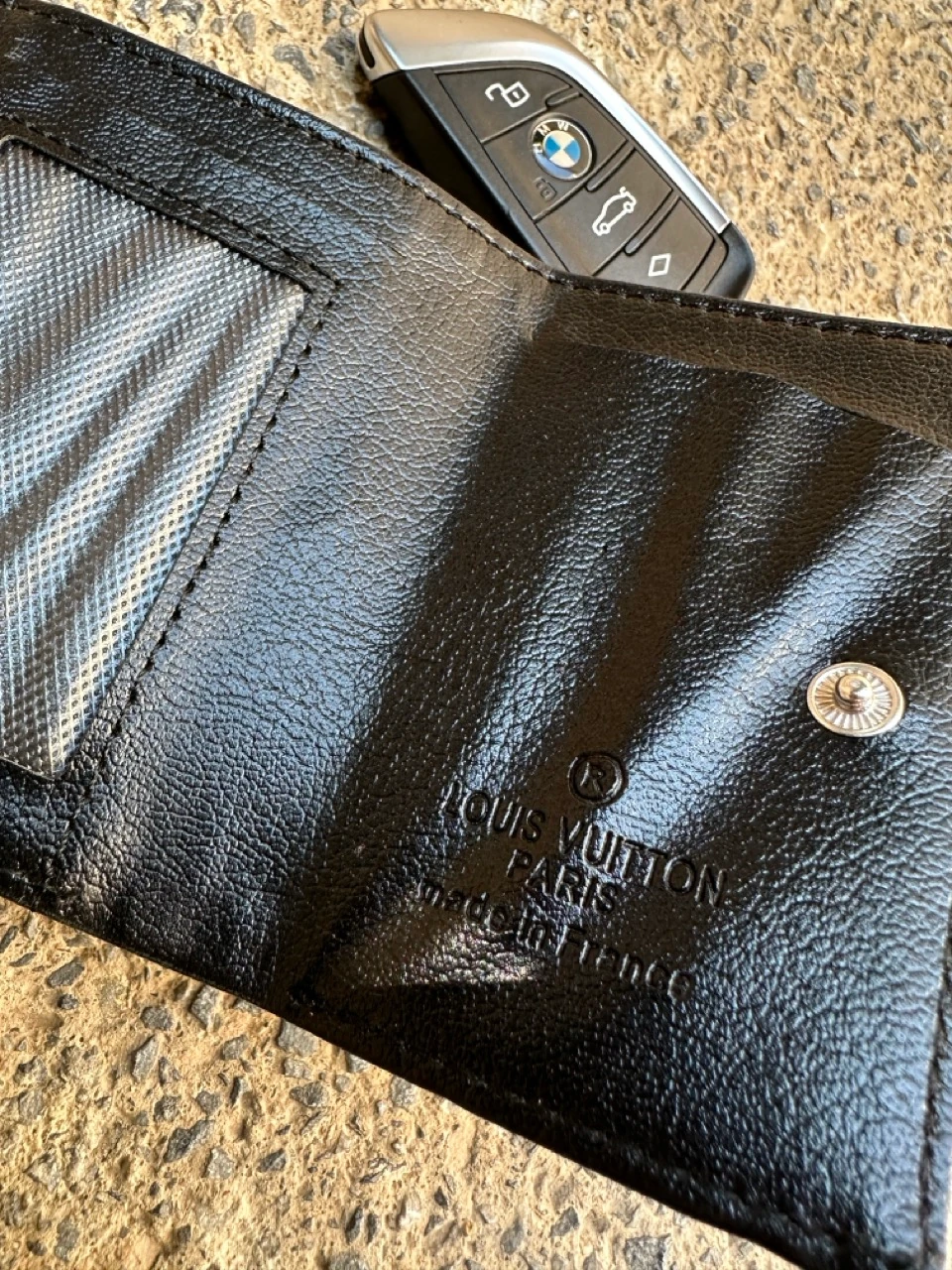 LV Monogram Deri Mekanizmalı Cüzdan