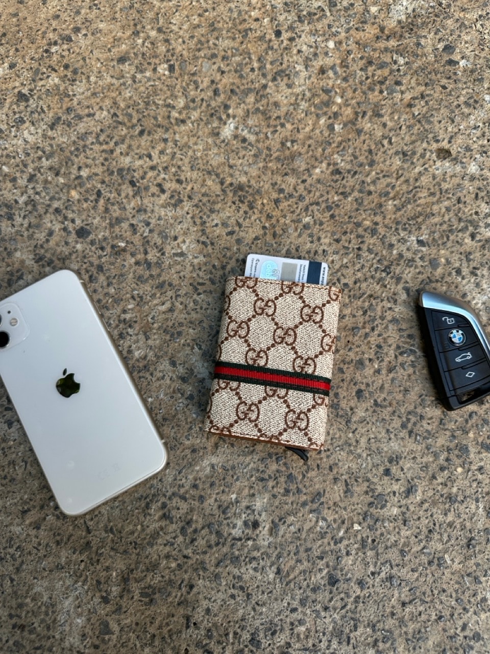Monogram Deri Mekanizmalı Cüzdan