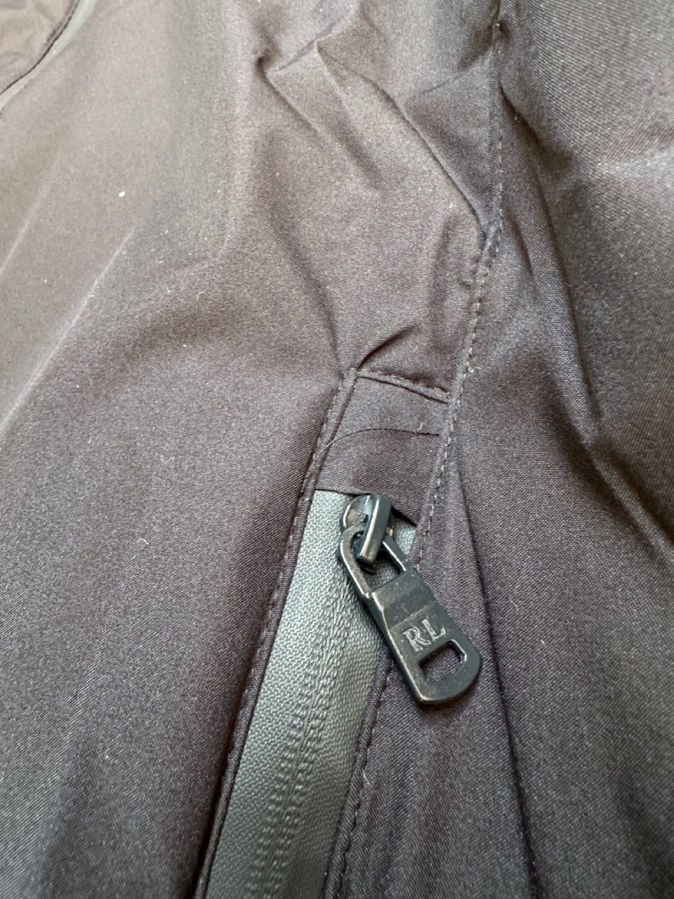 Water-Resistant Hooded Ceket