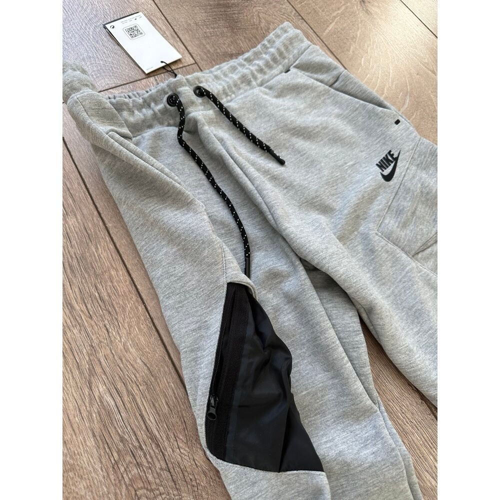 Sportswear Tech Fleece Utility Erkek Gri Eşofman Altı