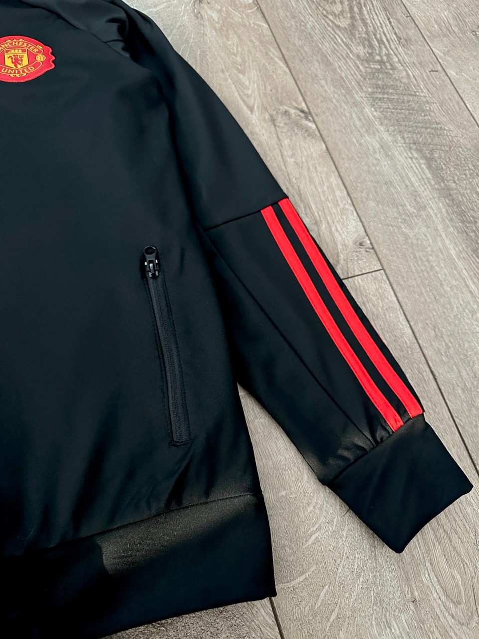 Manchester United Training Eşofman Takımı Black/Black/Red
