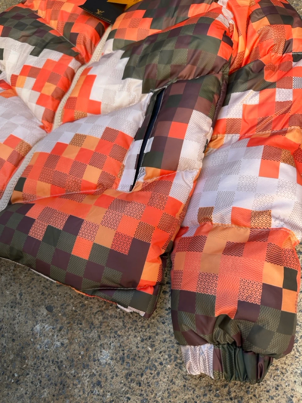 LV Dama Desenli Puffer Mont