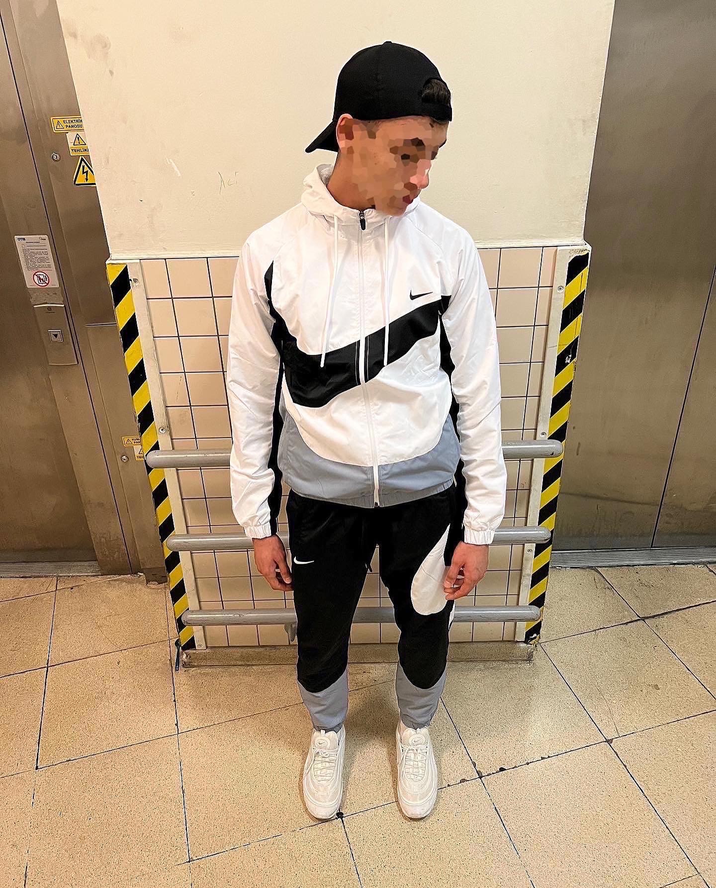 Swoosh Lined Eşofman Takımı