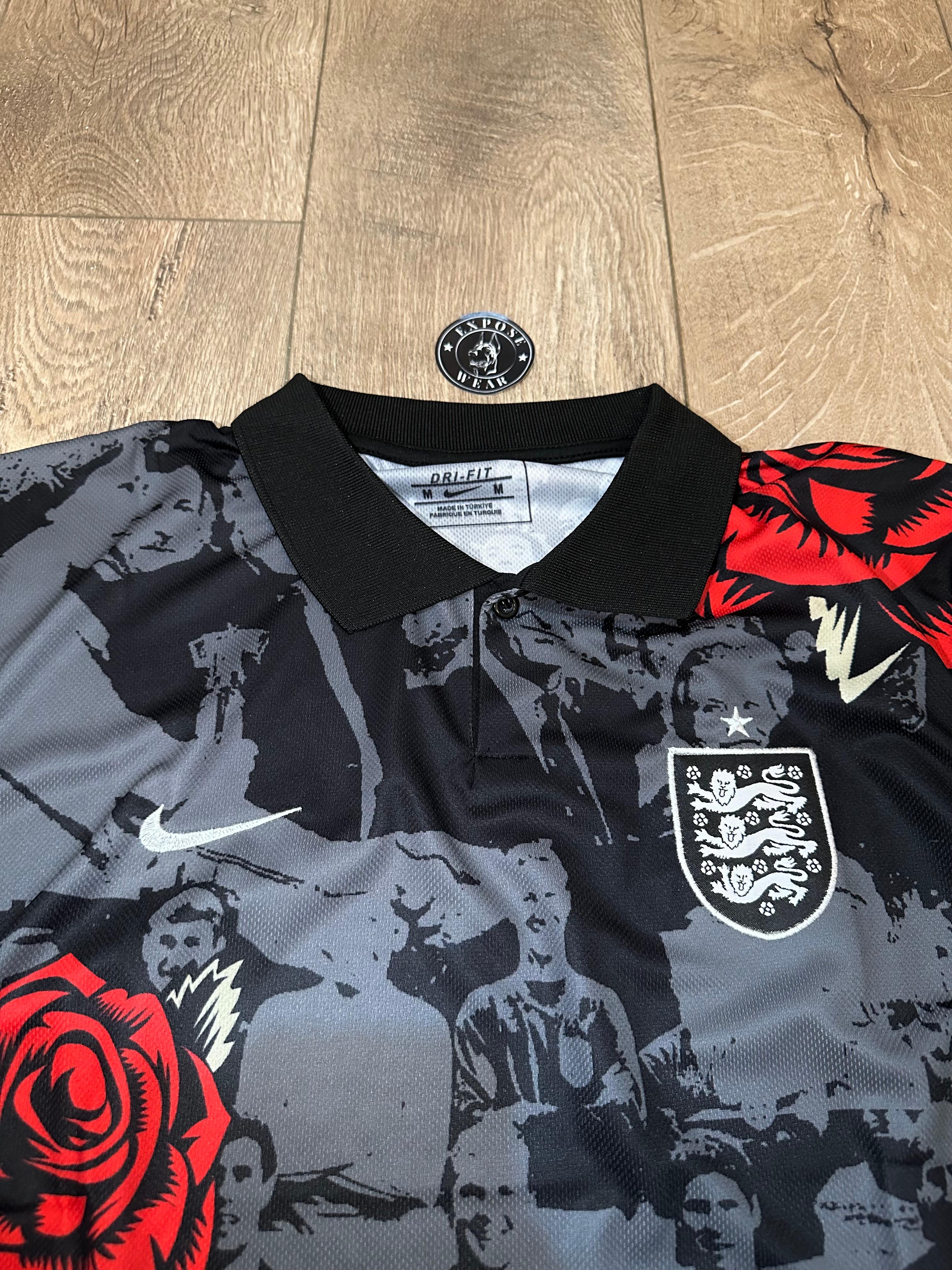 İngiltere Red Rose Kraliyet Forması