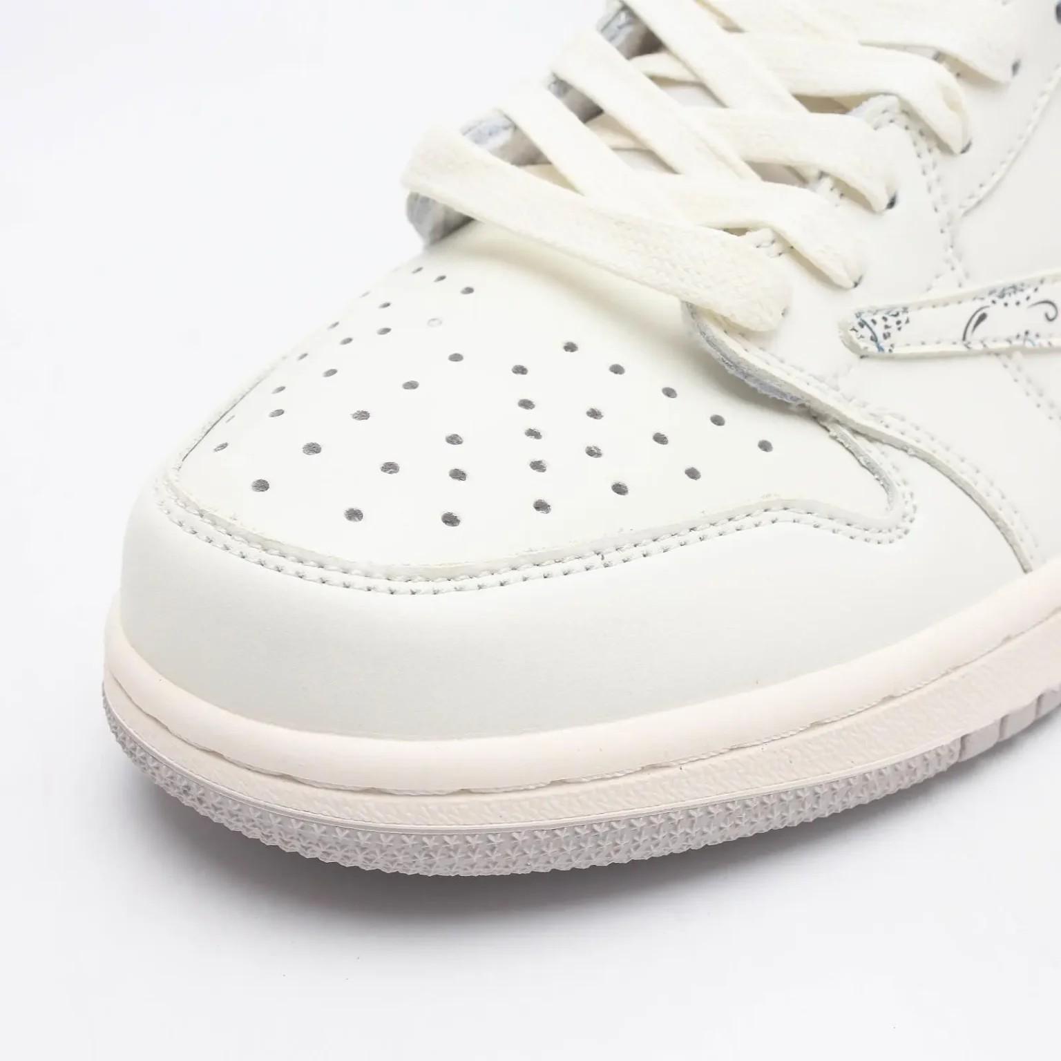 Air Jordan 1 Retro Low OG SP x Travis Scott White/Green Toe