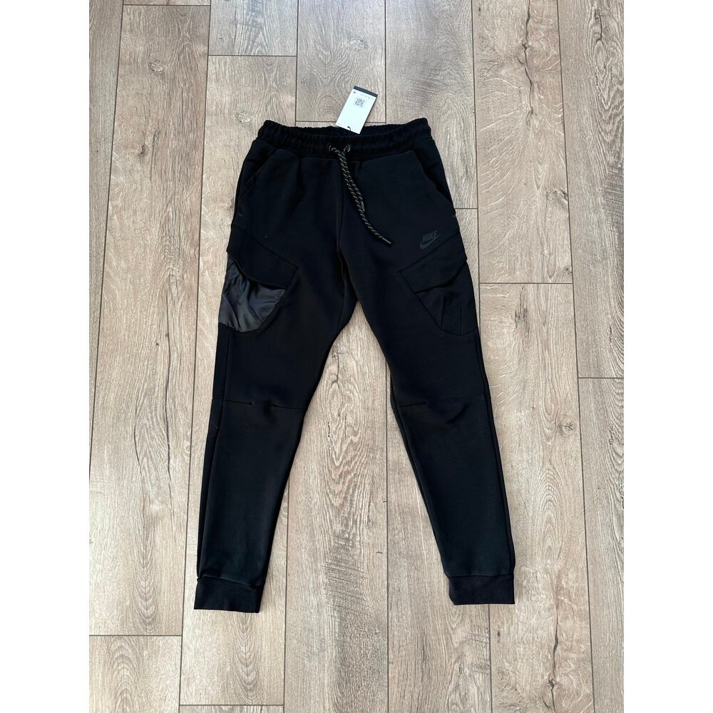 Sportswear Tech Fleece Utility Erkek Siyah Eşofman Altı