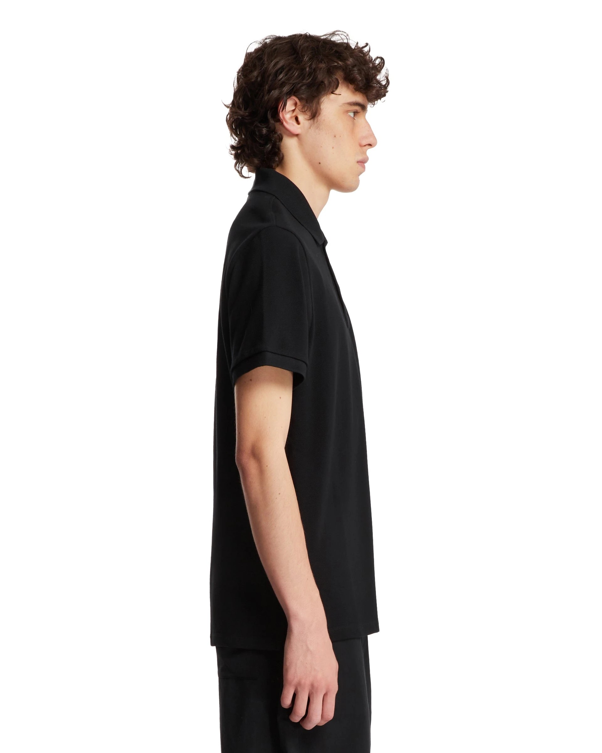 Siyah Polo Yaka Kalp Logolu T-Shirt