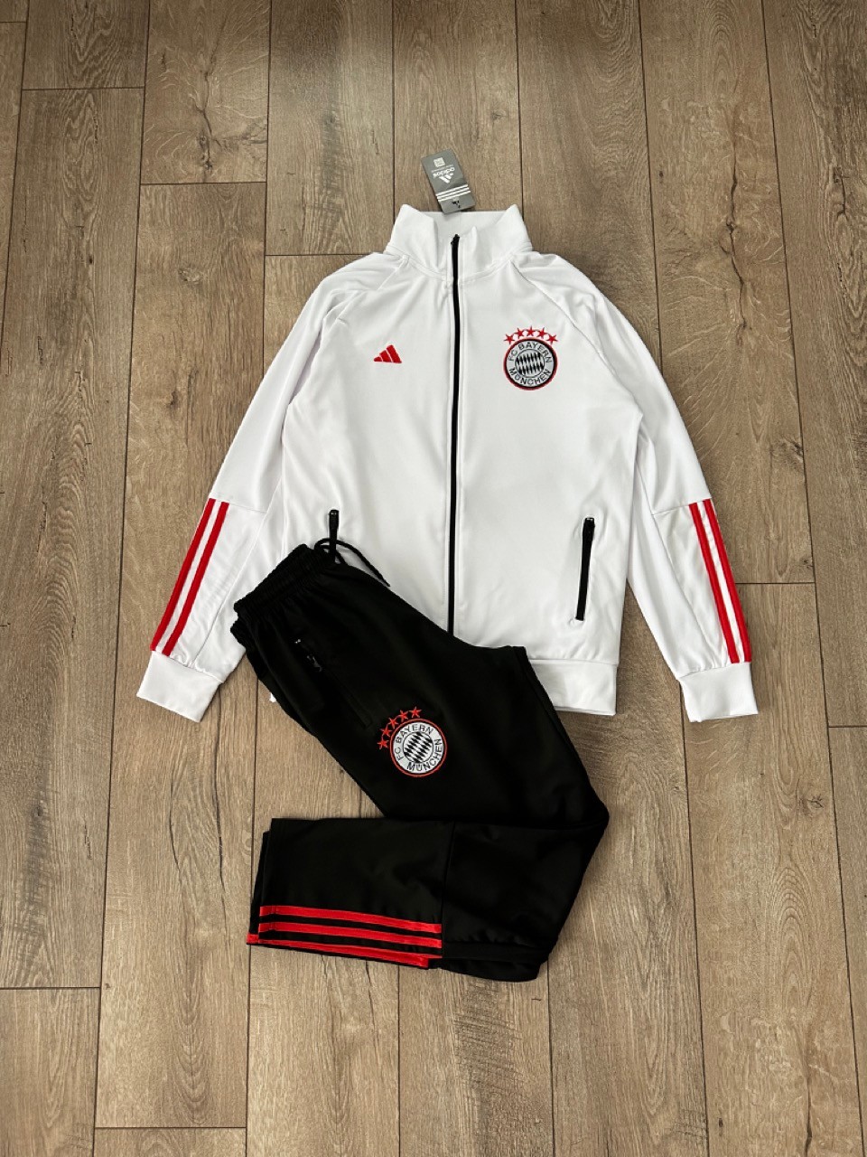 Bayern Münih Training Eşofman Takımı White/Black/Red