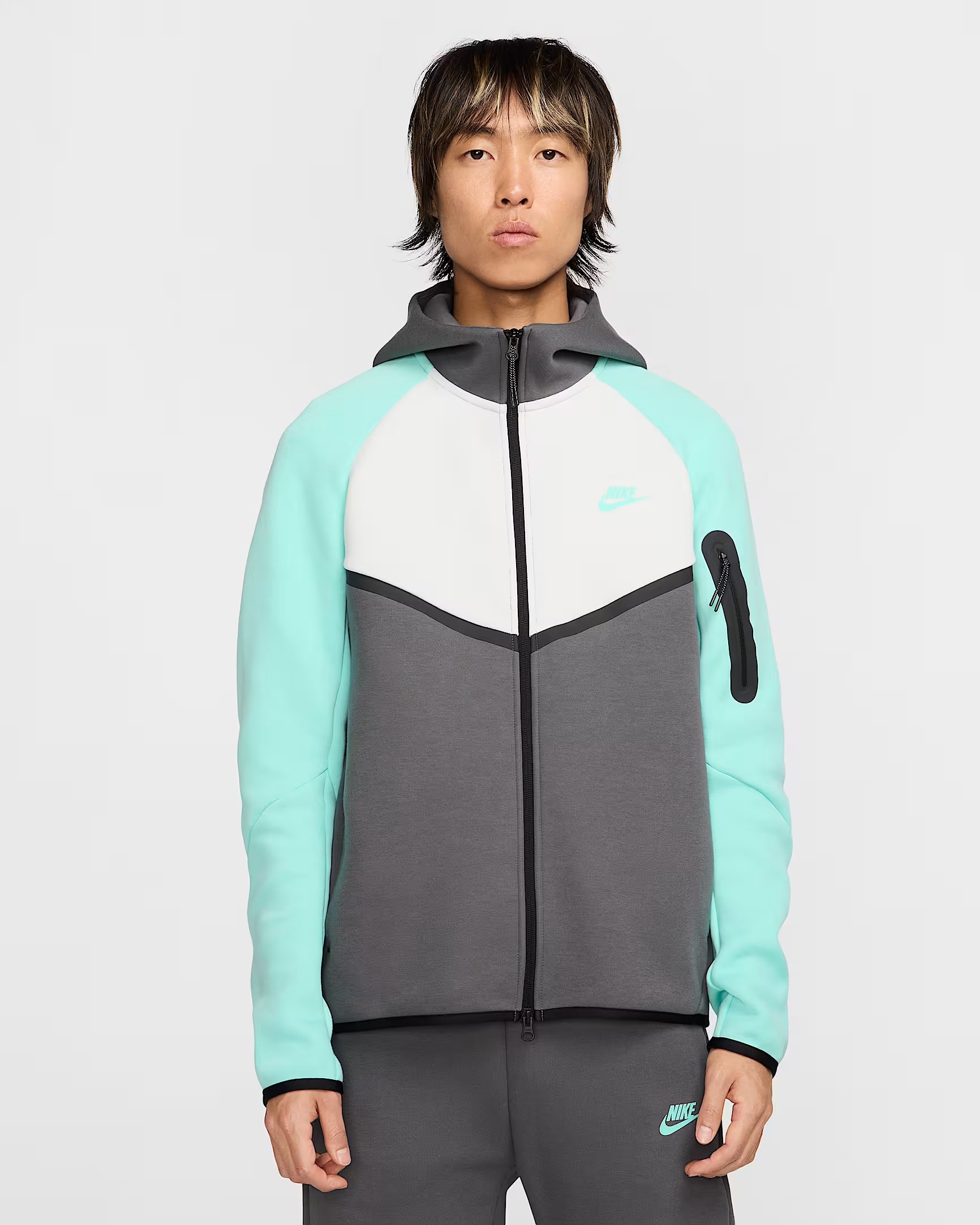 Yeni 2025 Tech Fleece Eşofman Takımı