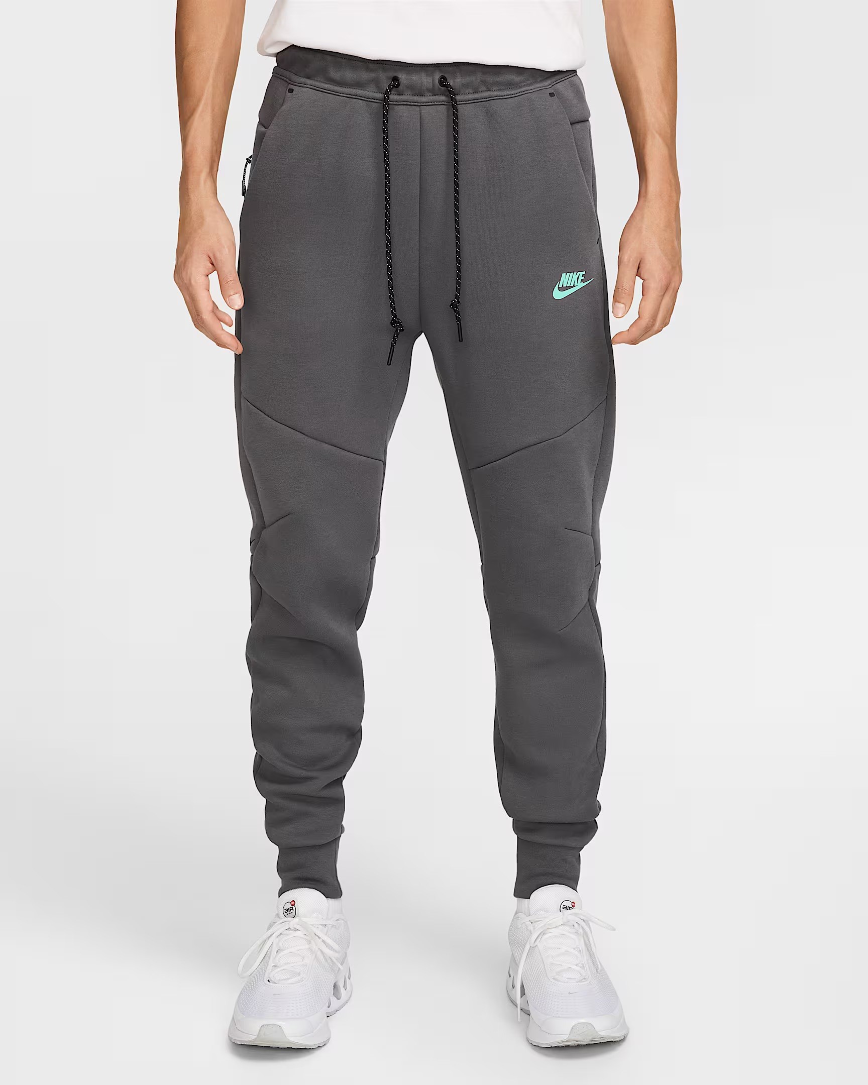 Yeni 2025 Tech Fleece Eşofman Takımı