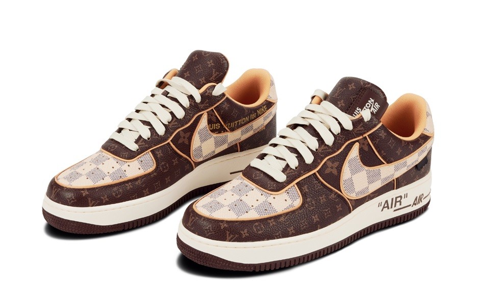 Air Force 1 LV8 Low Monogram