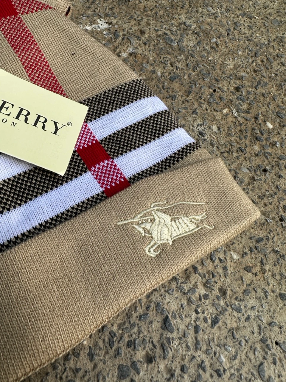 Check Atkı ve Bere Seti