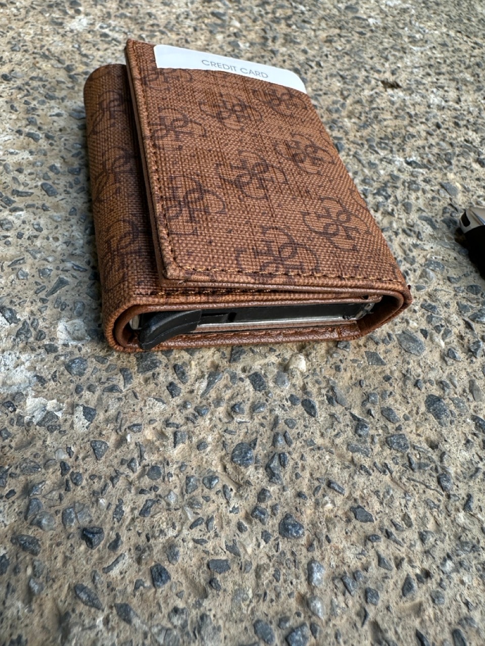 Deri Mekanizmalı Cüzdan