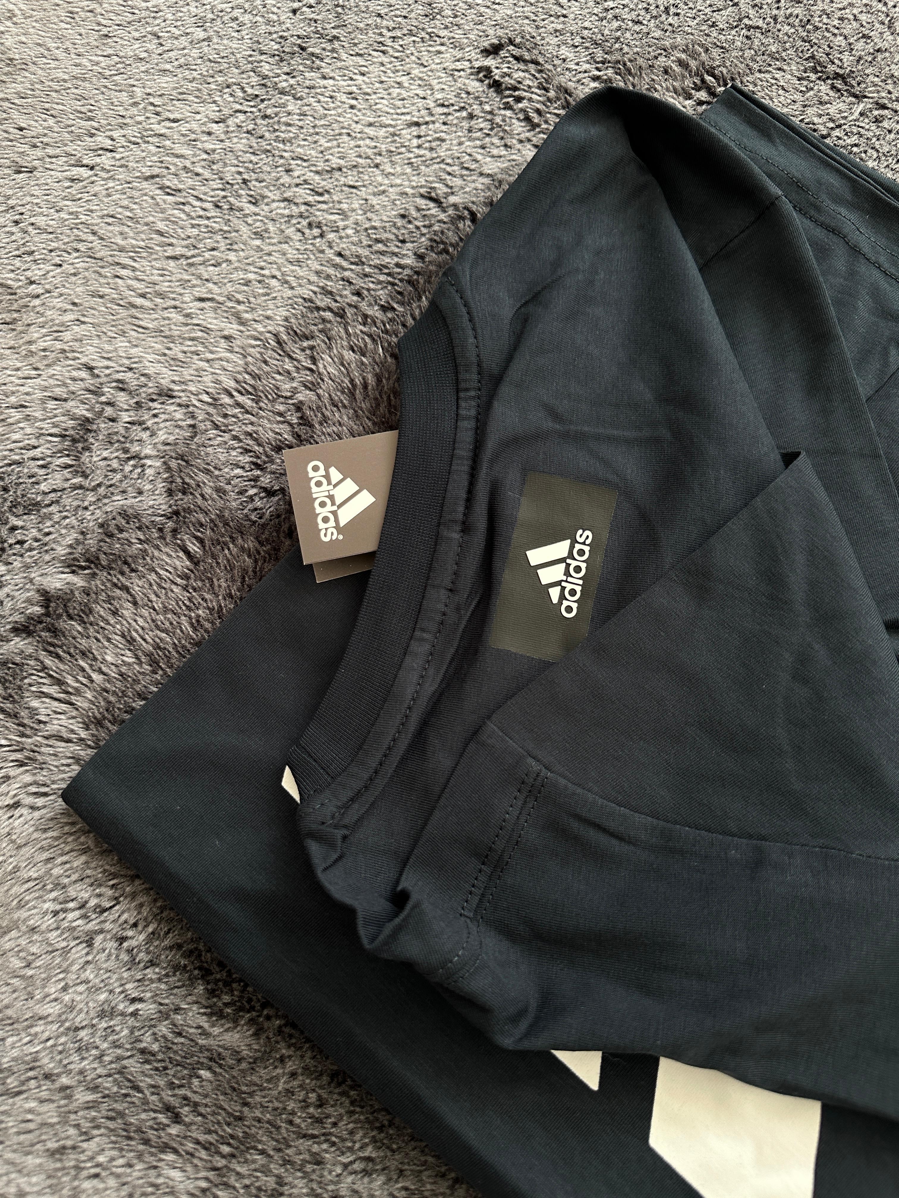 Essentials Feelready Dolu Logo Tişört