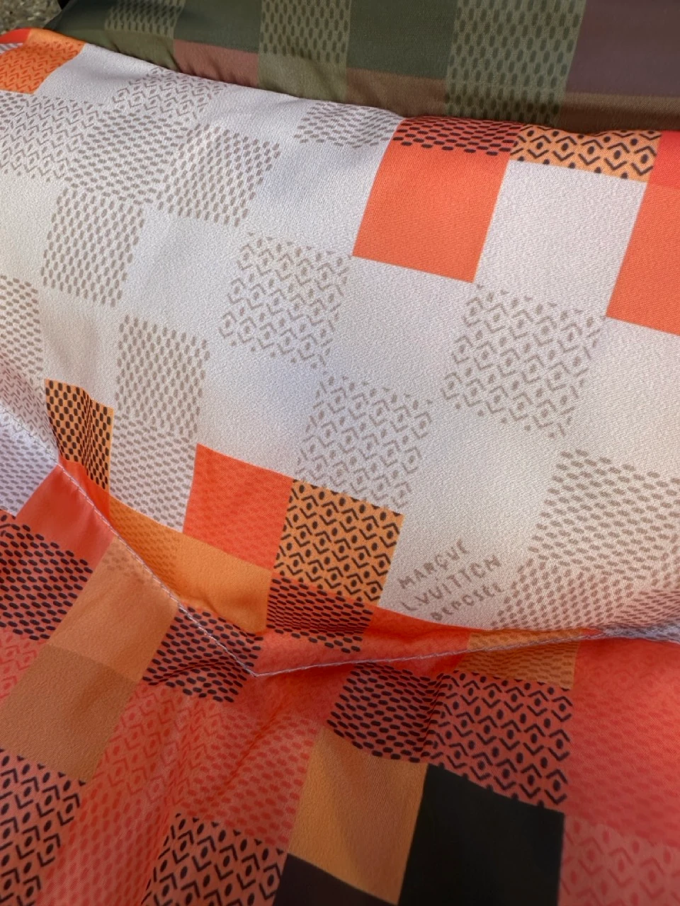 LV Dama Desenli Puffer Mont