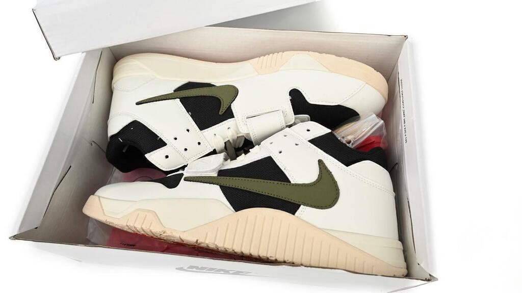 Travis Scott x Jordan Cut The Check Medium Olive