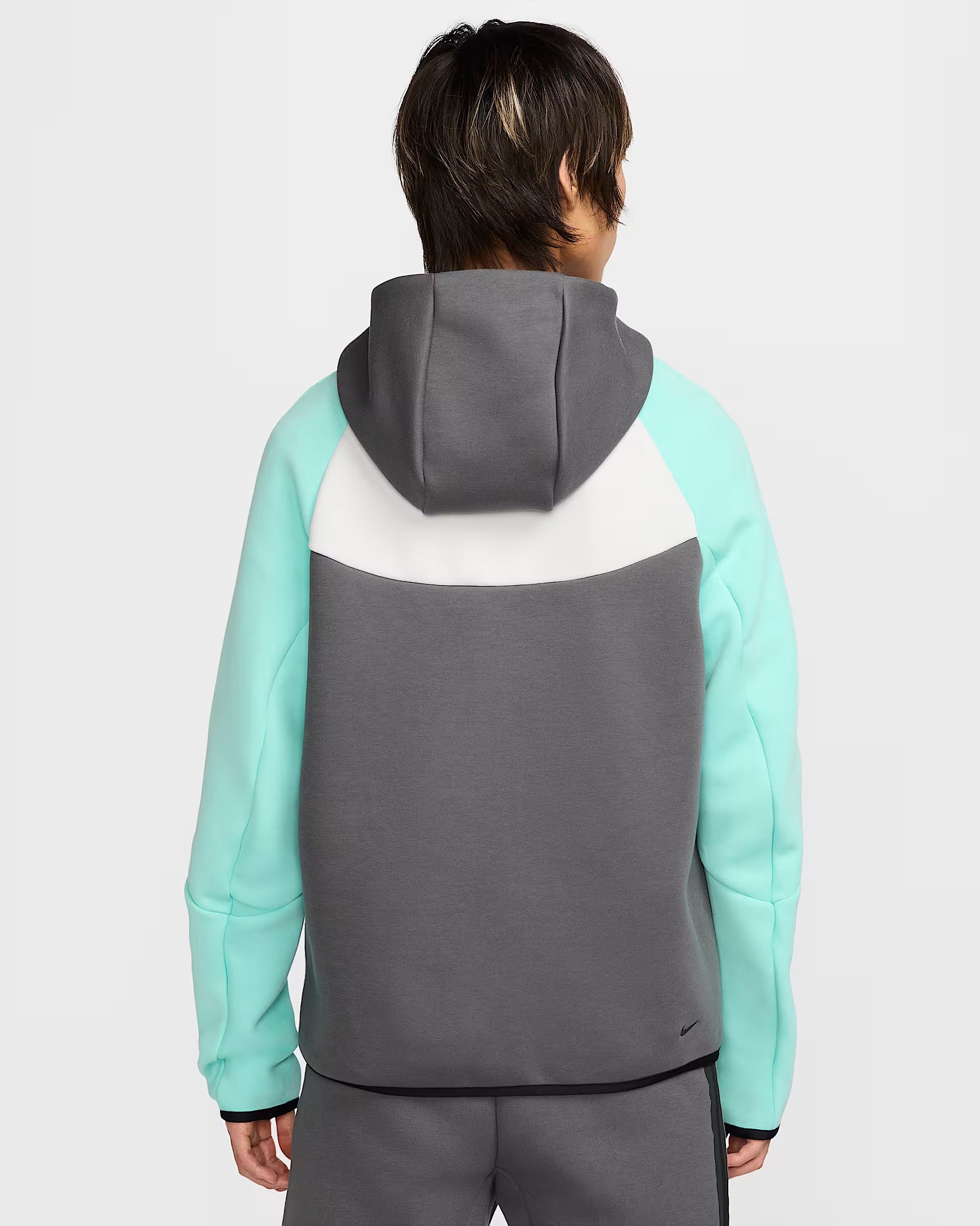 Yeni 2025 Tech Fleece Eşofman Takımı