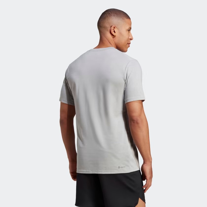 Essentials Feelready Dolu Logo Tişört