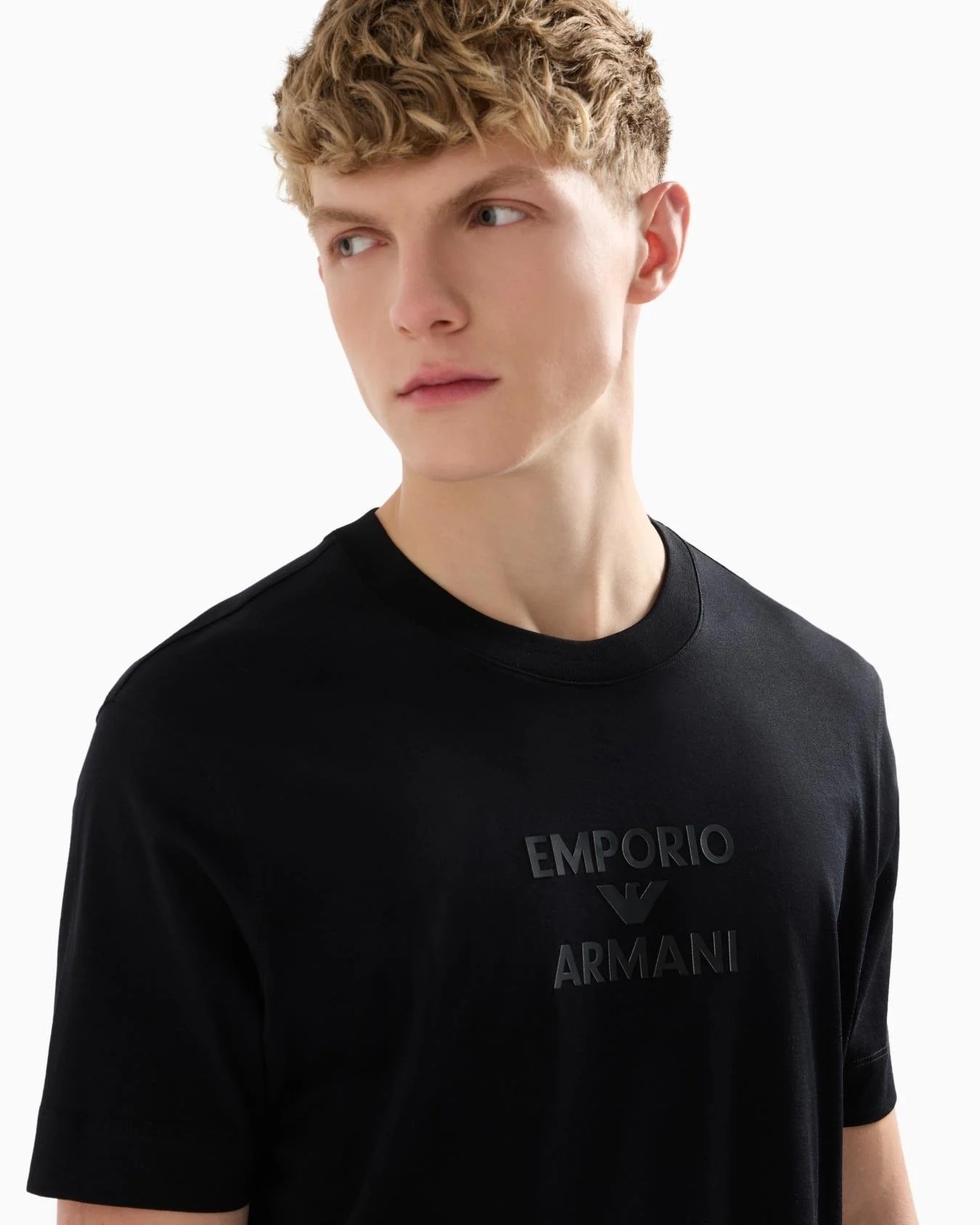 EA Normal Kesim Yuvarlak Yakalı Siyah T-Shirt