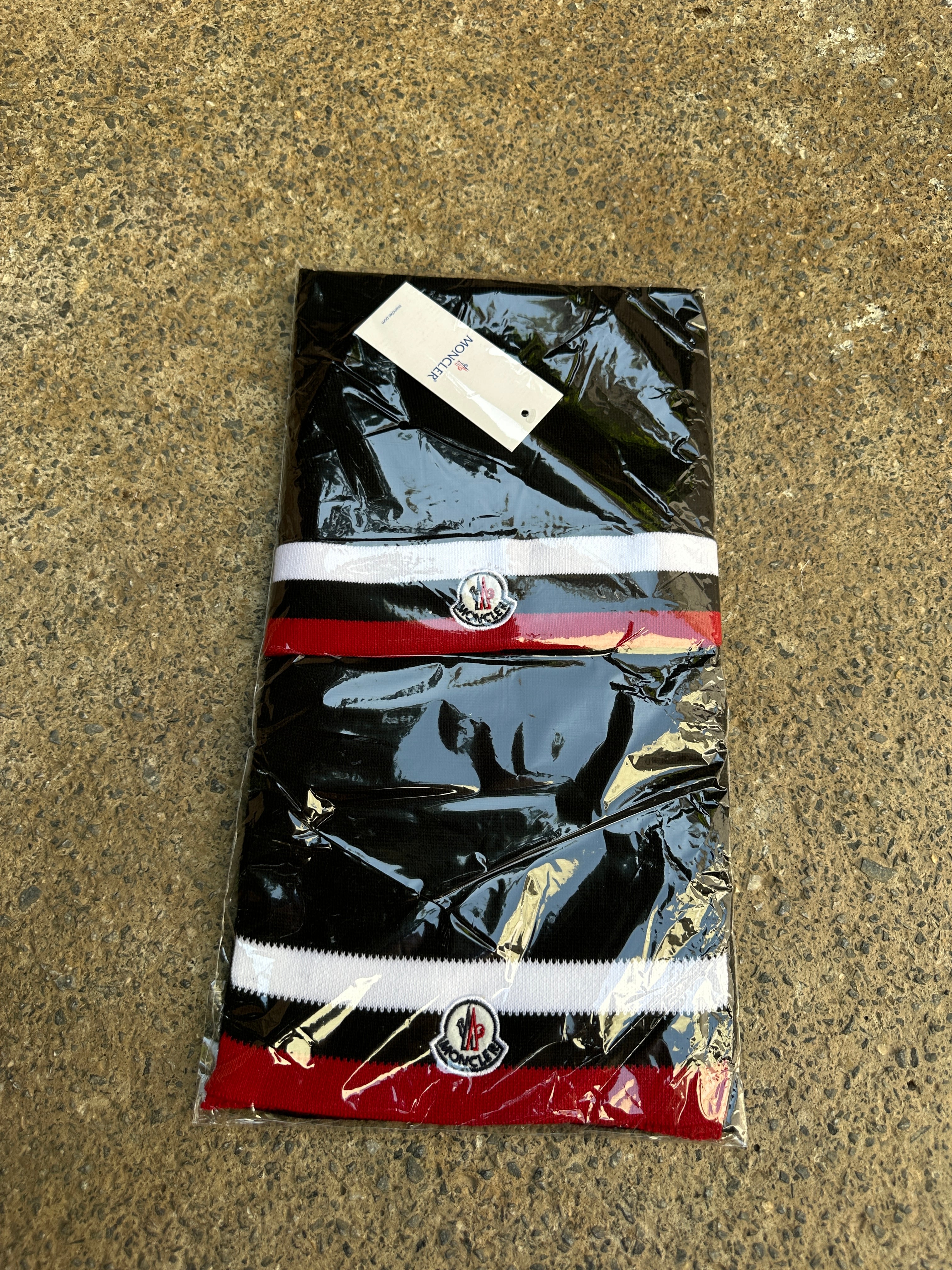 Logo Patchli Atkı ve Bere Seti