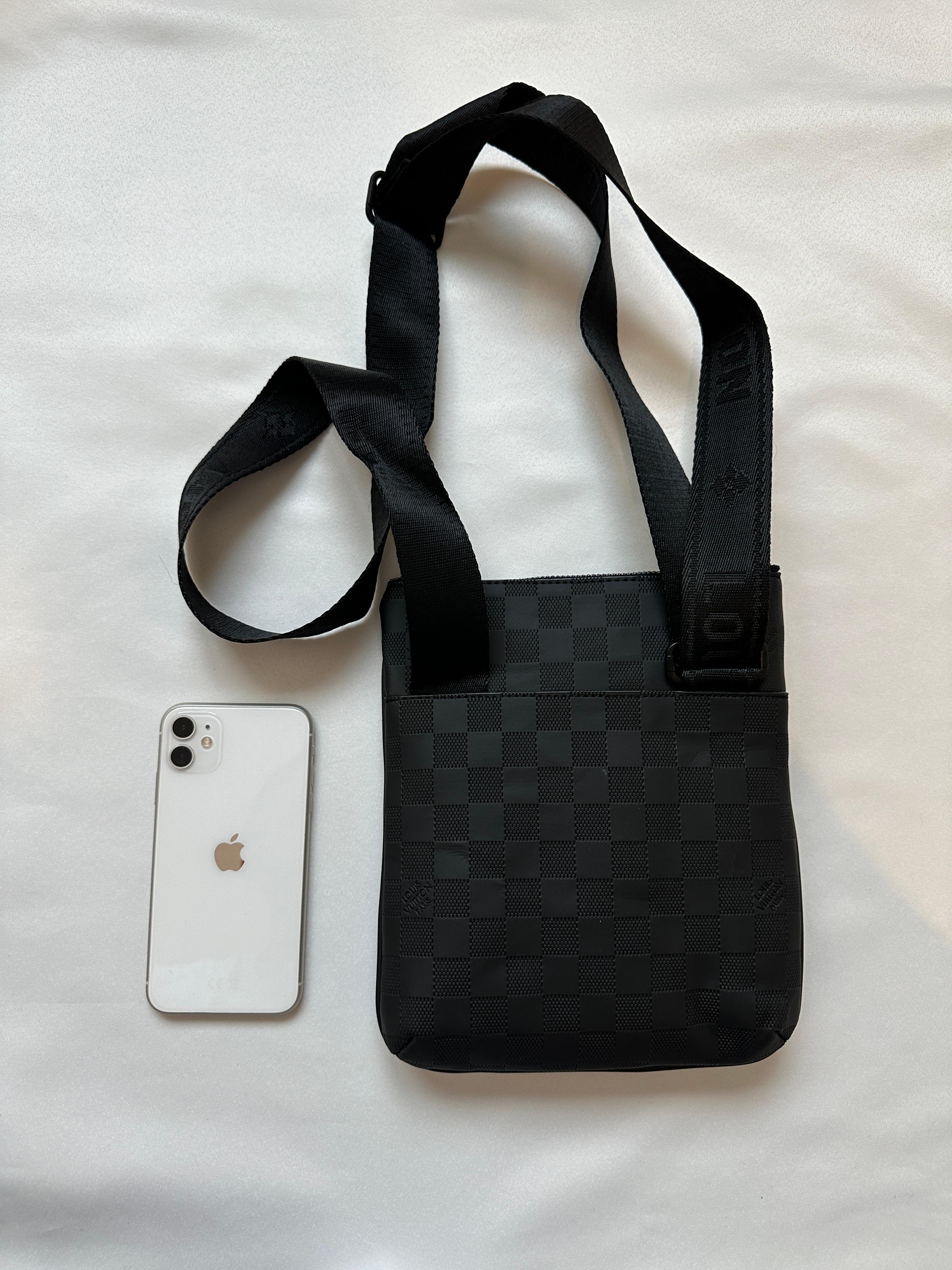 Black Medium District Bag