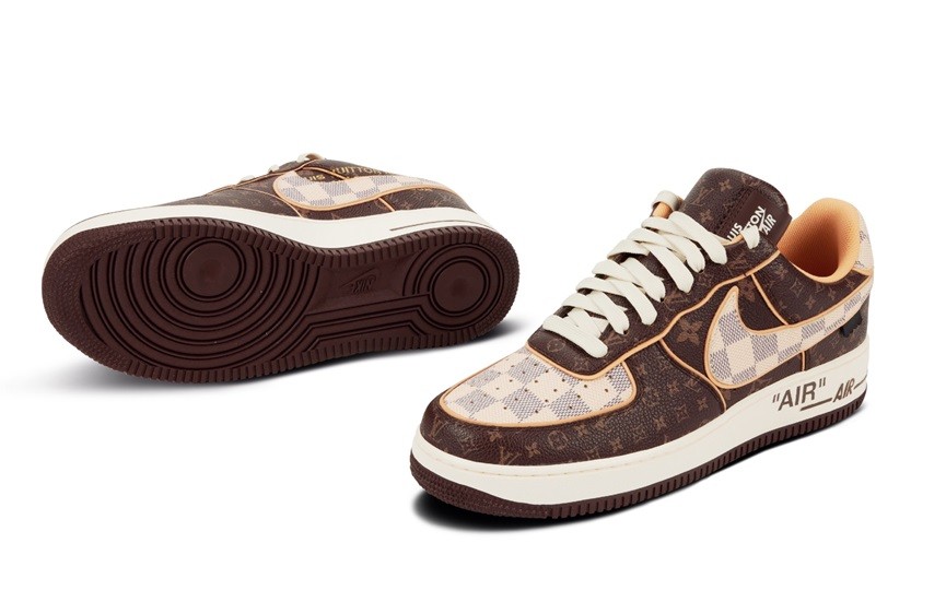 Air Force 1 LV8 Low Monogram