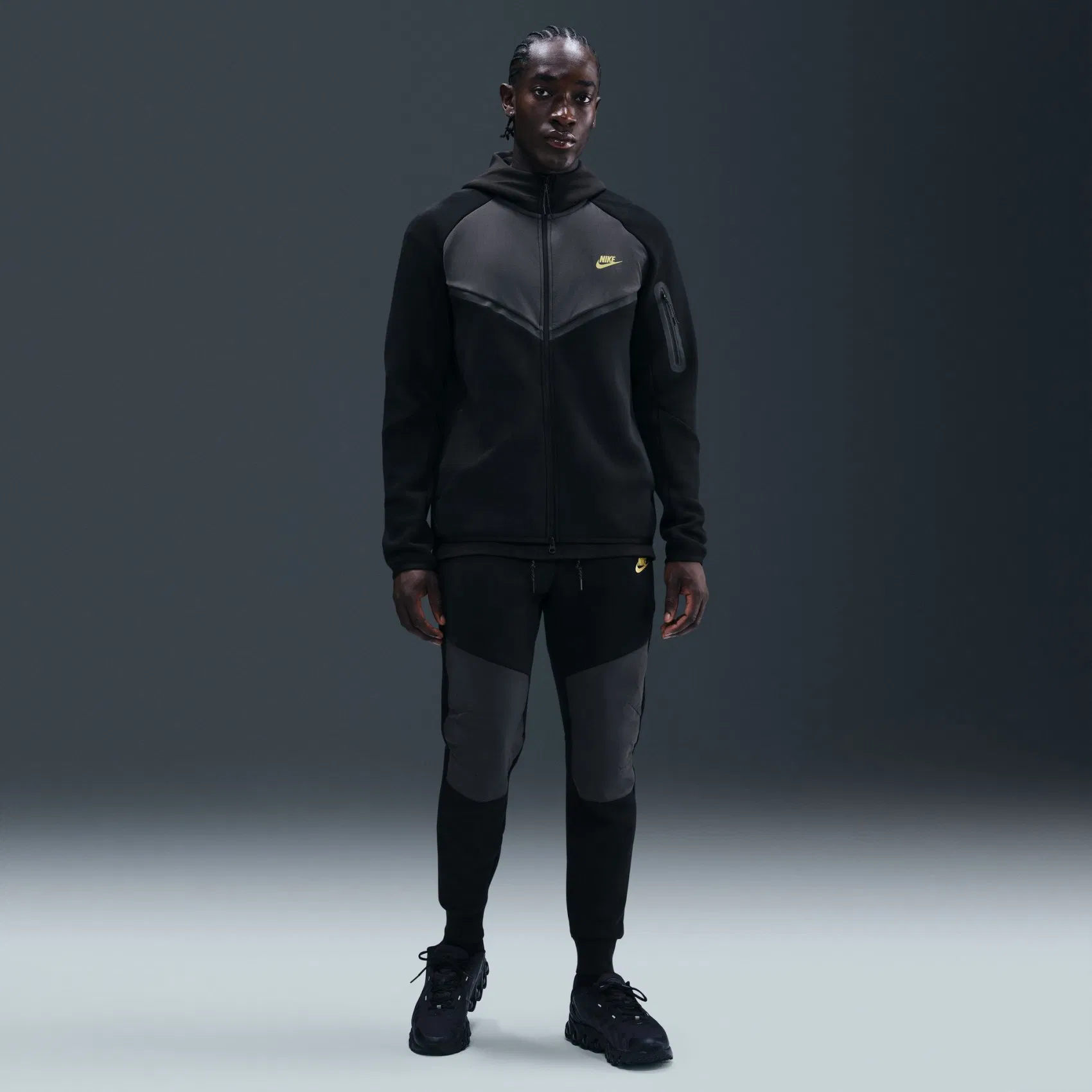 Nike Tech Fleece Mix Windrunner Eşofman Takımı