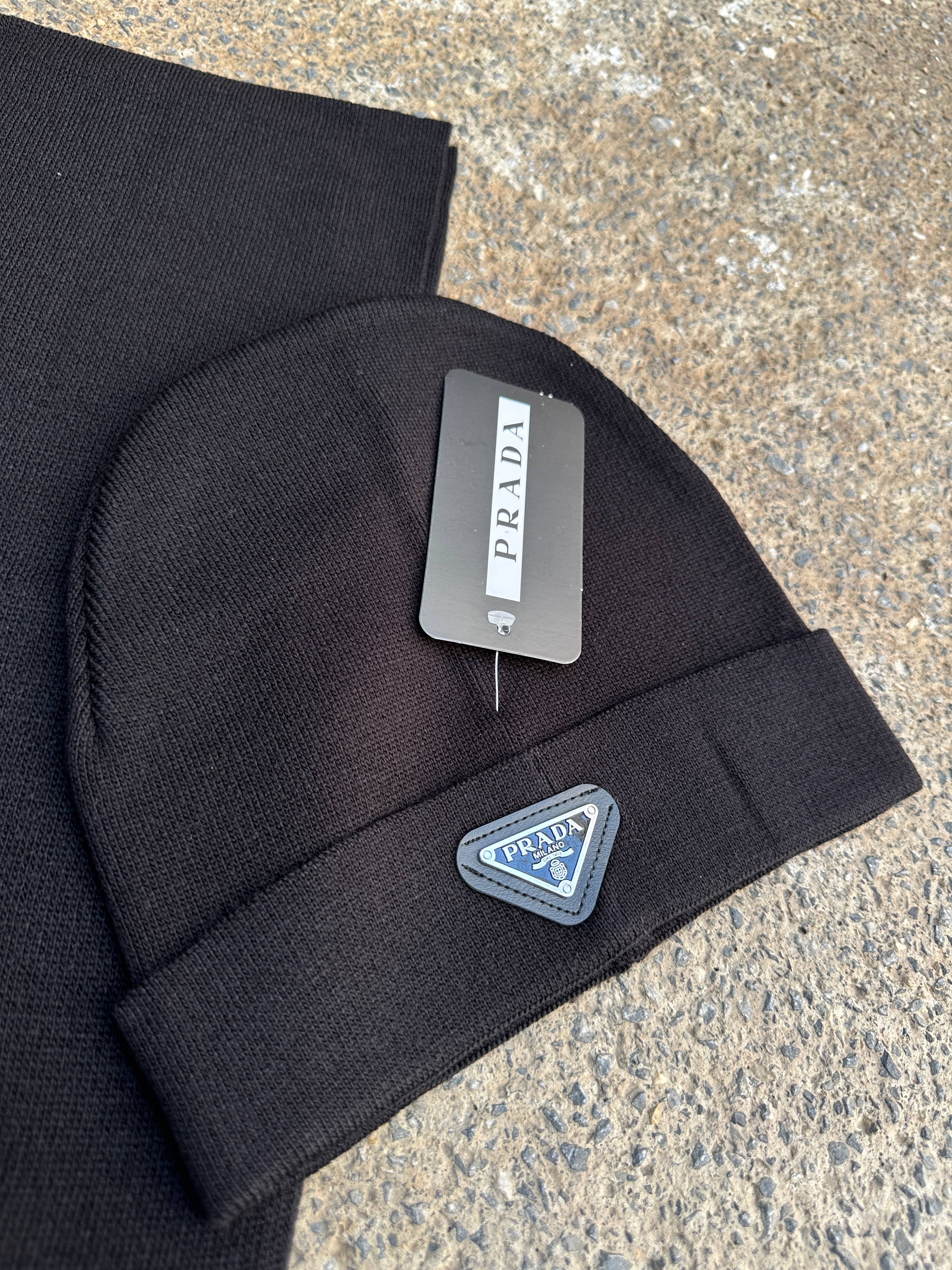 Silver Logo Atkı ve Bere Seti