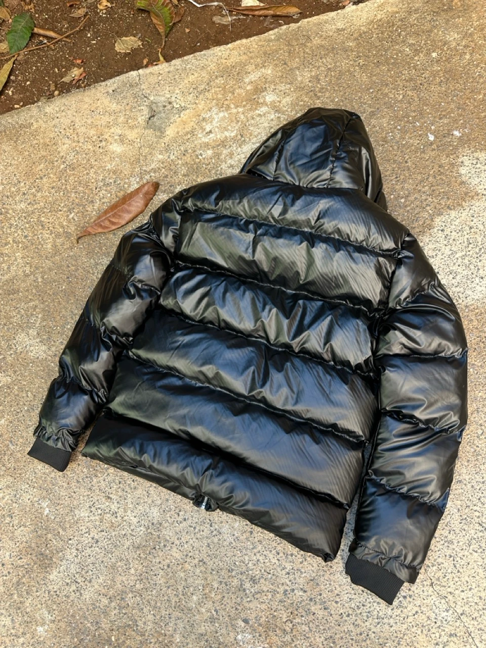 Orta Ağırlıklı Re-Nylon Şişme Mont