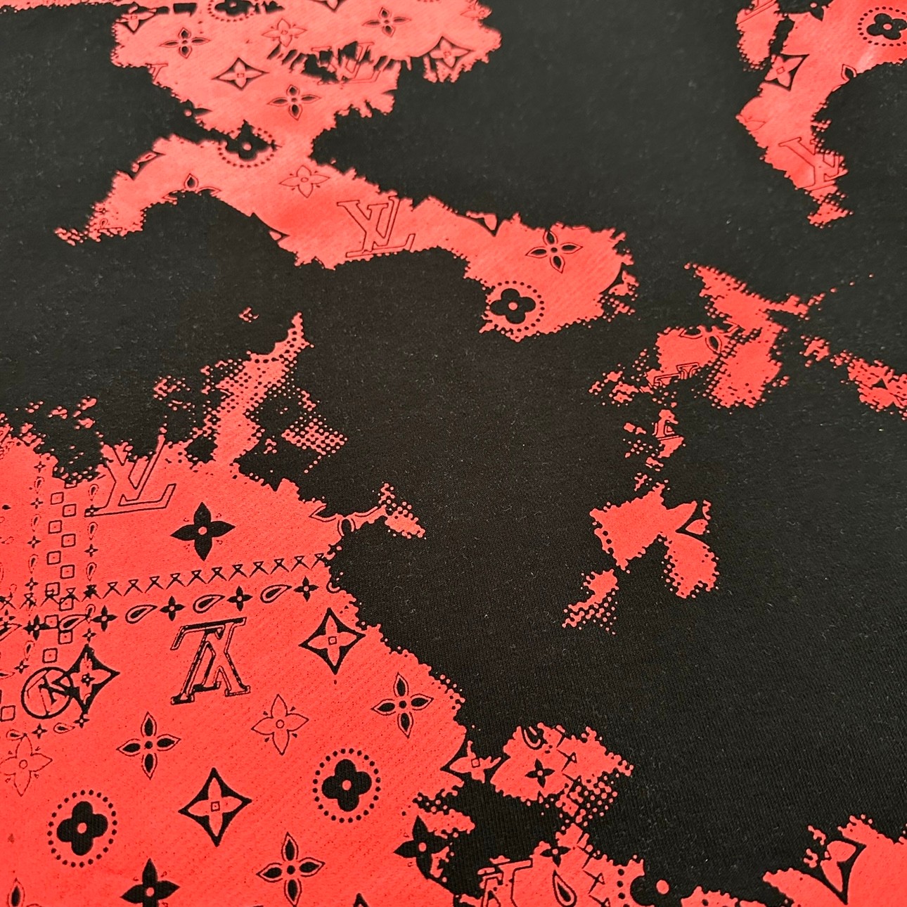 Hologram Sweat Red/Black 