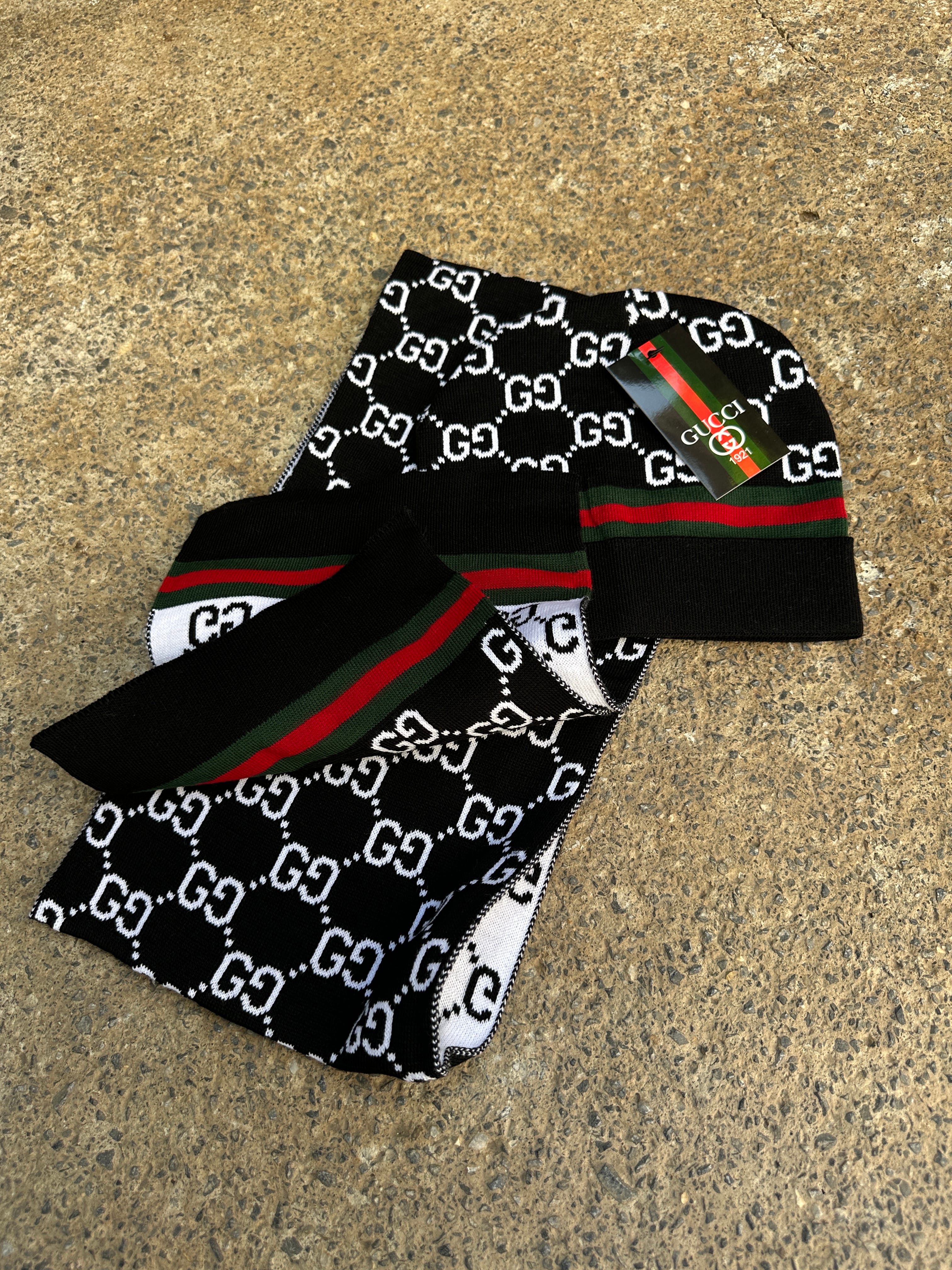 GG Monogram Desenli Atkı ve Bere Seti
