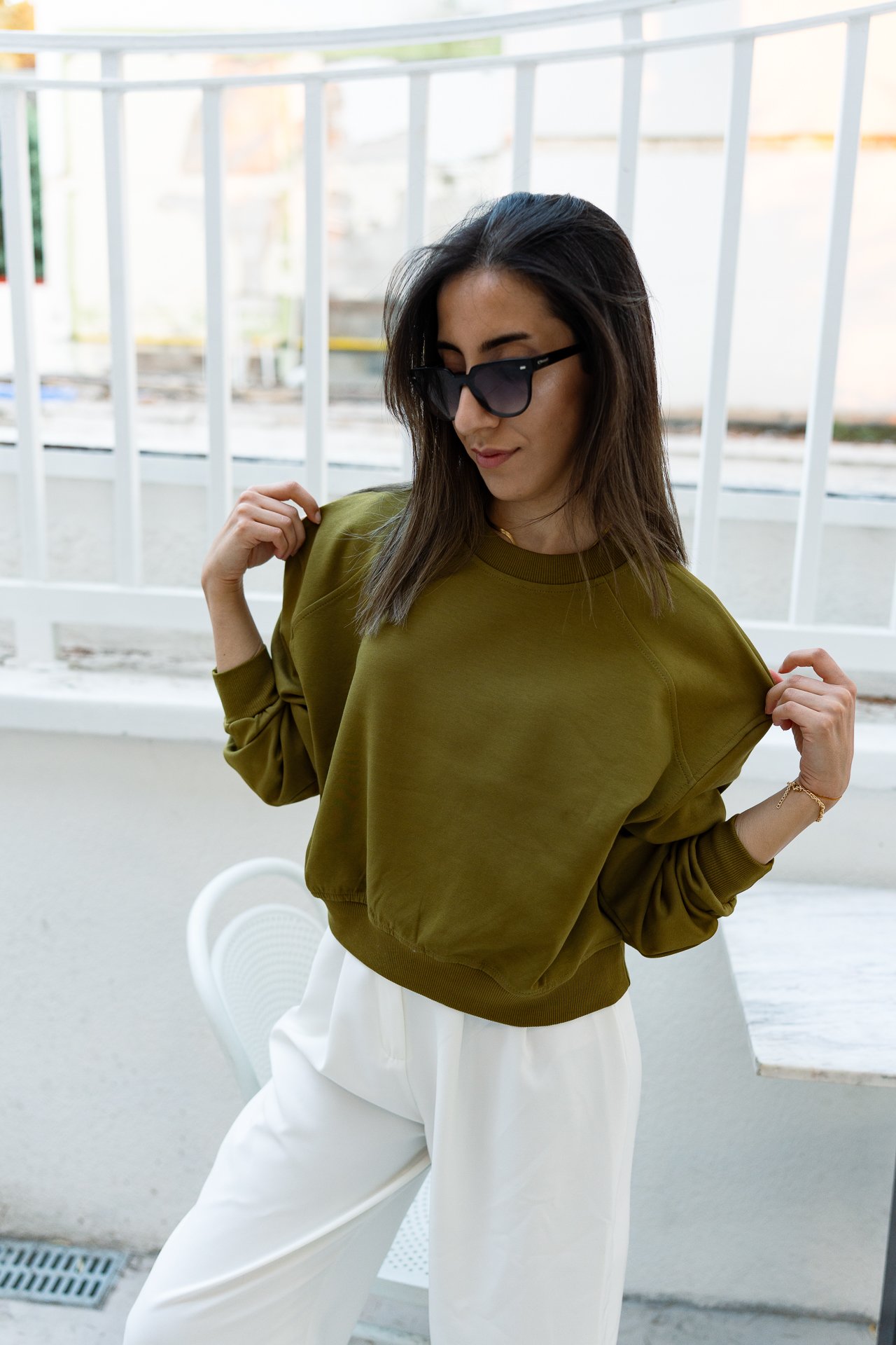 Kısa Bisiklet Yaka Sweatshirt